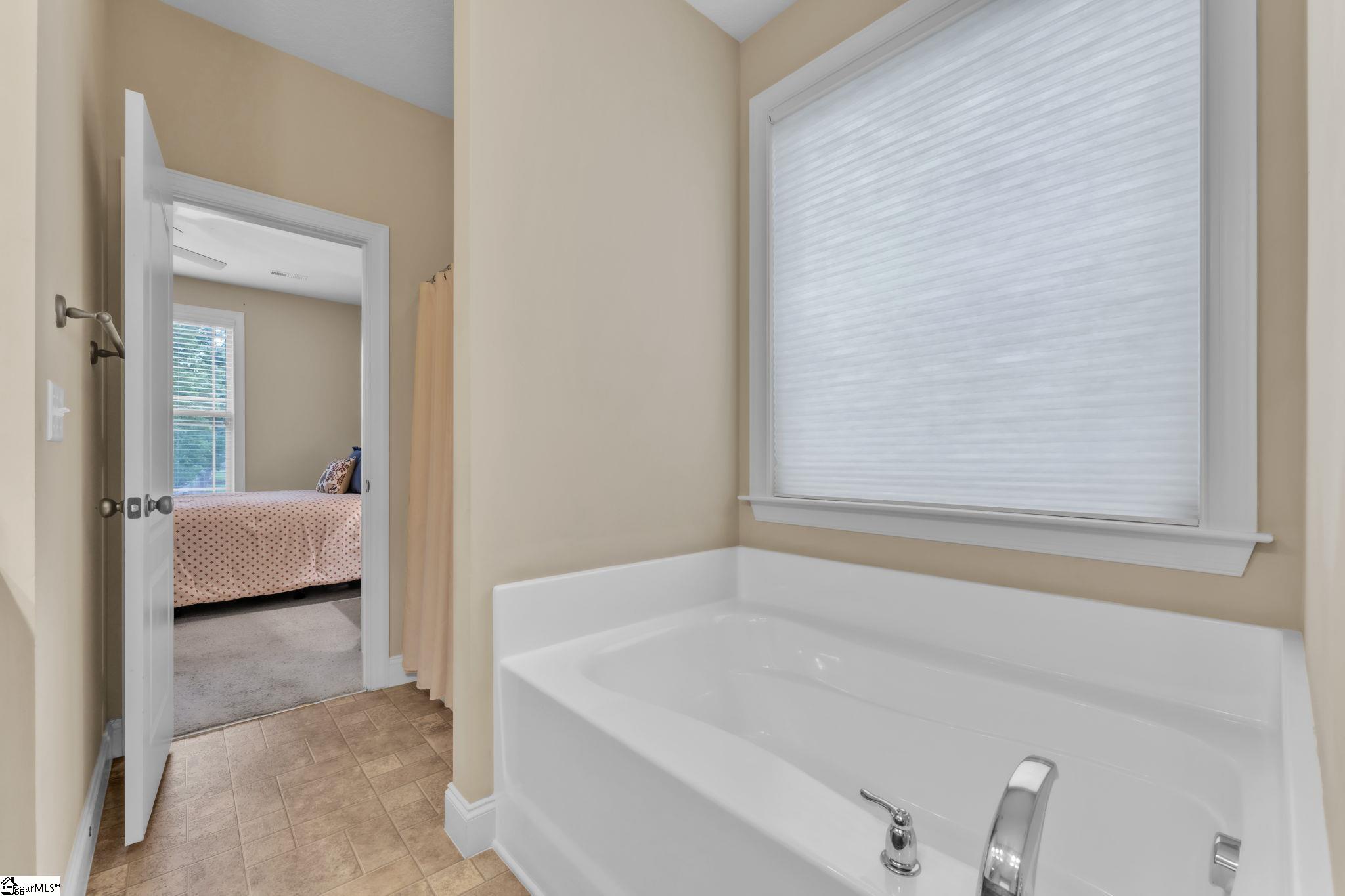 21 Dolerite Drive Property Photo 17