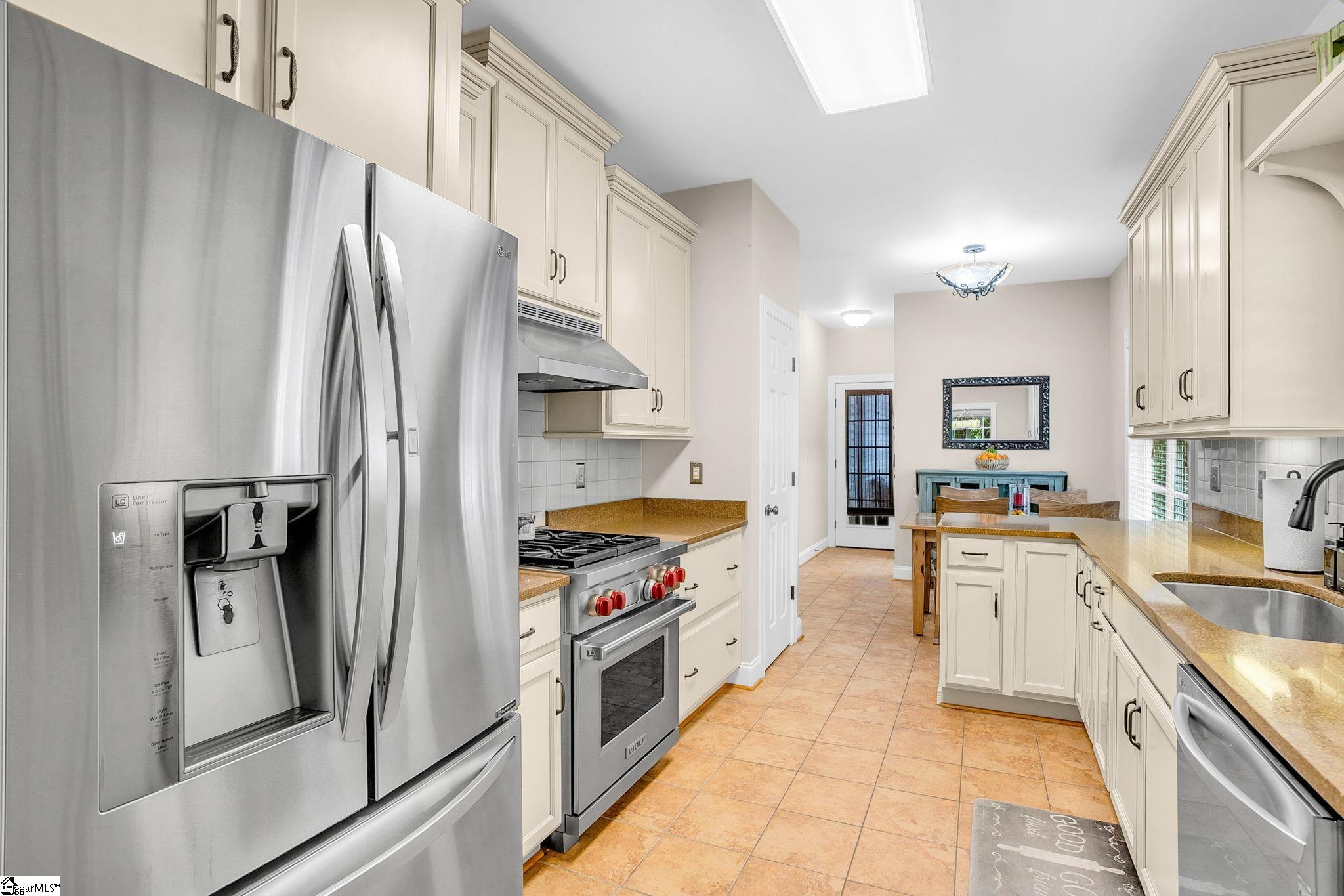 126 Chessington Lane Property Photo 12
