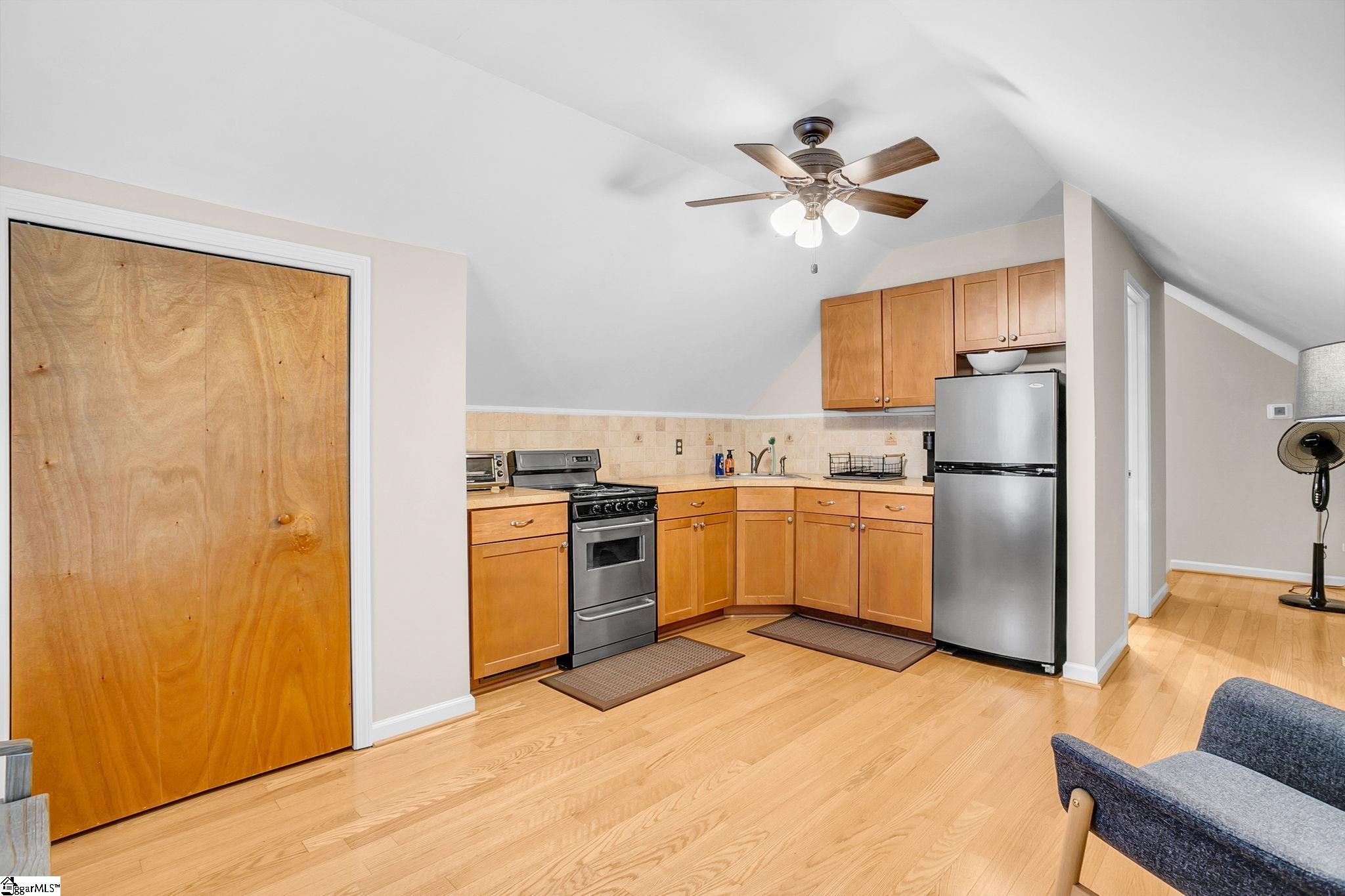 126 Chessington Lane Property Photo 37