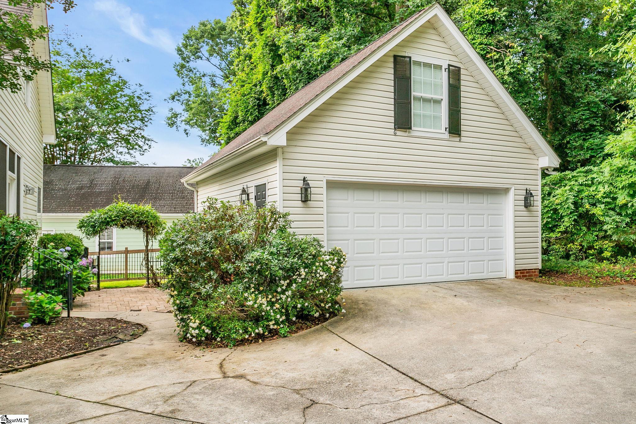 126 Chessington Lane Property Photo 46