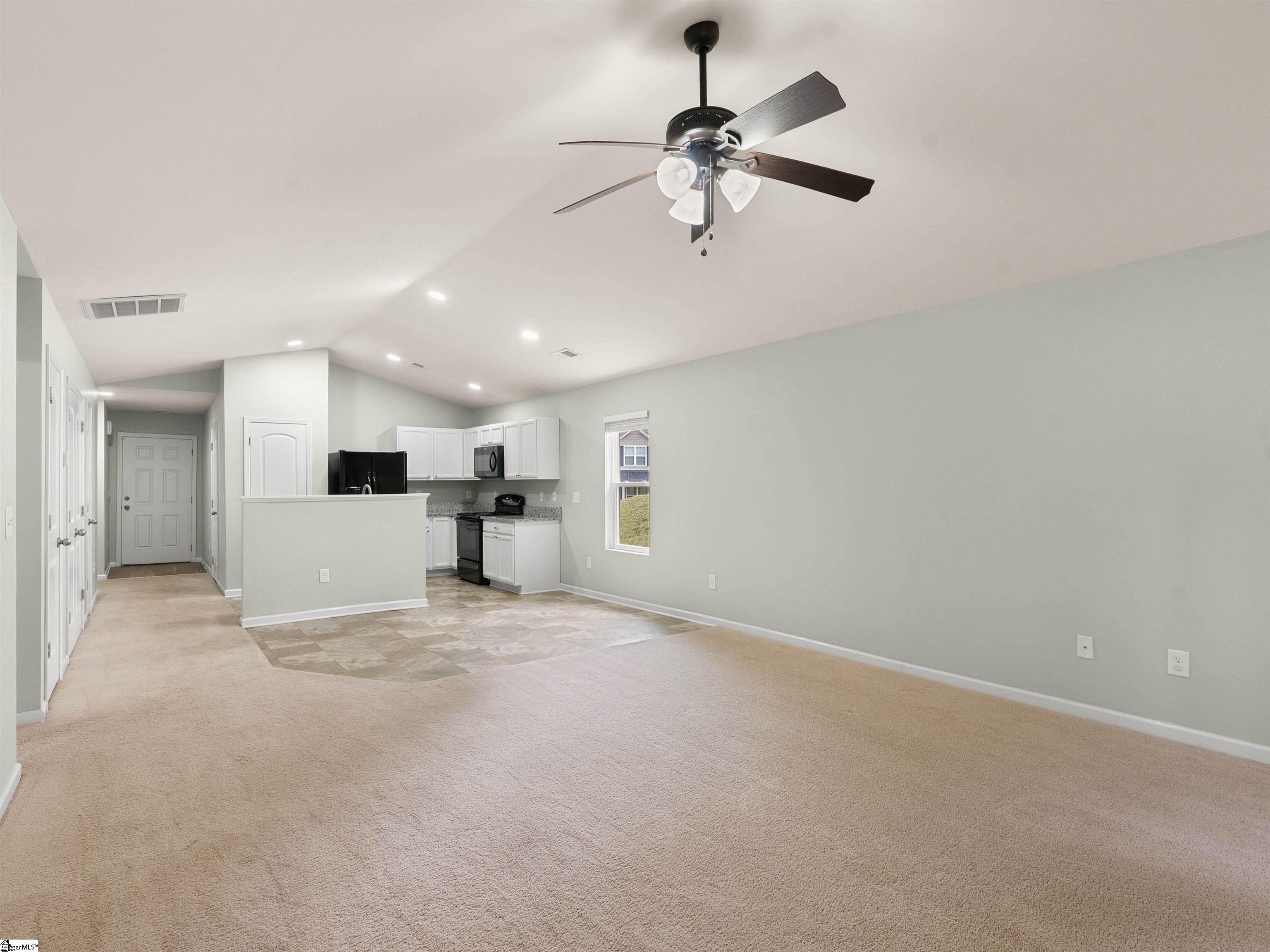 150 Evvalane Drive Property Photo 4