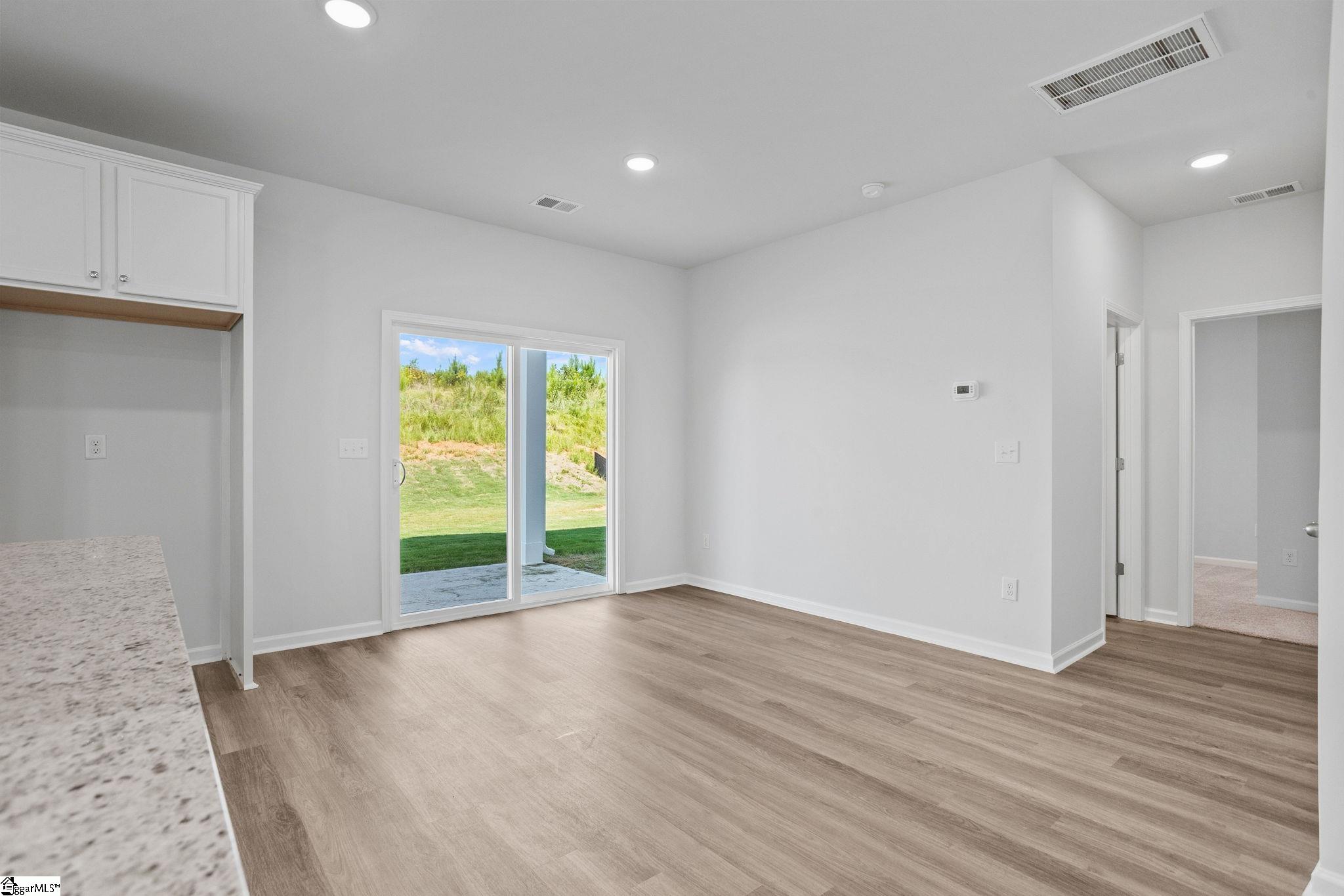 1593674 Property Photo 12