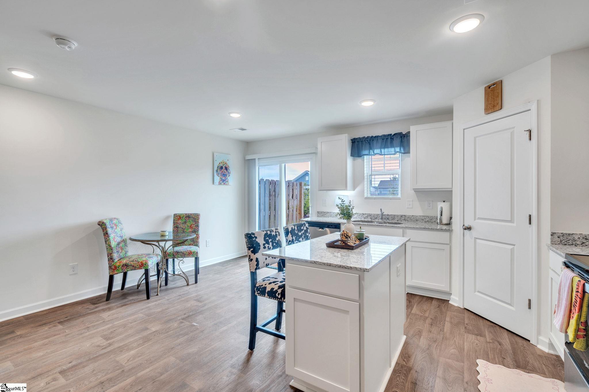 463 Seaborn Circle Property Photo 10