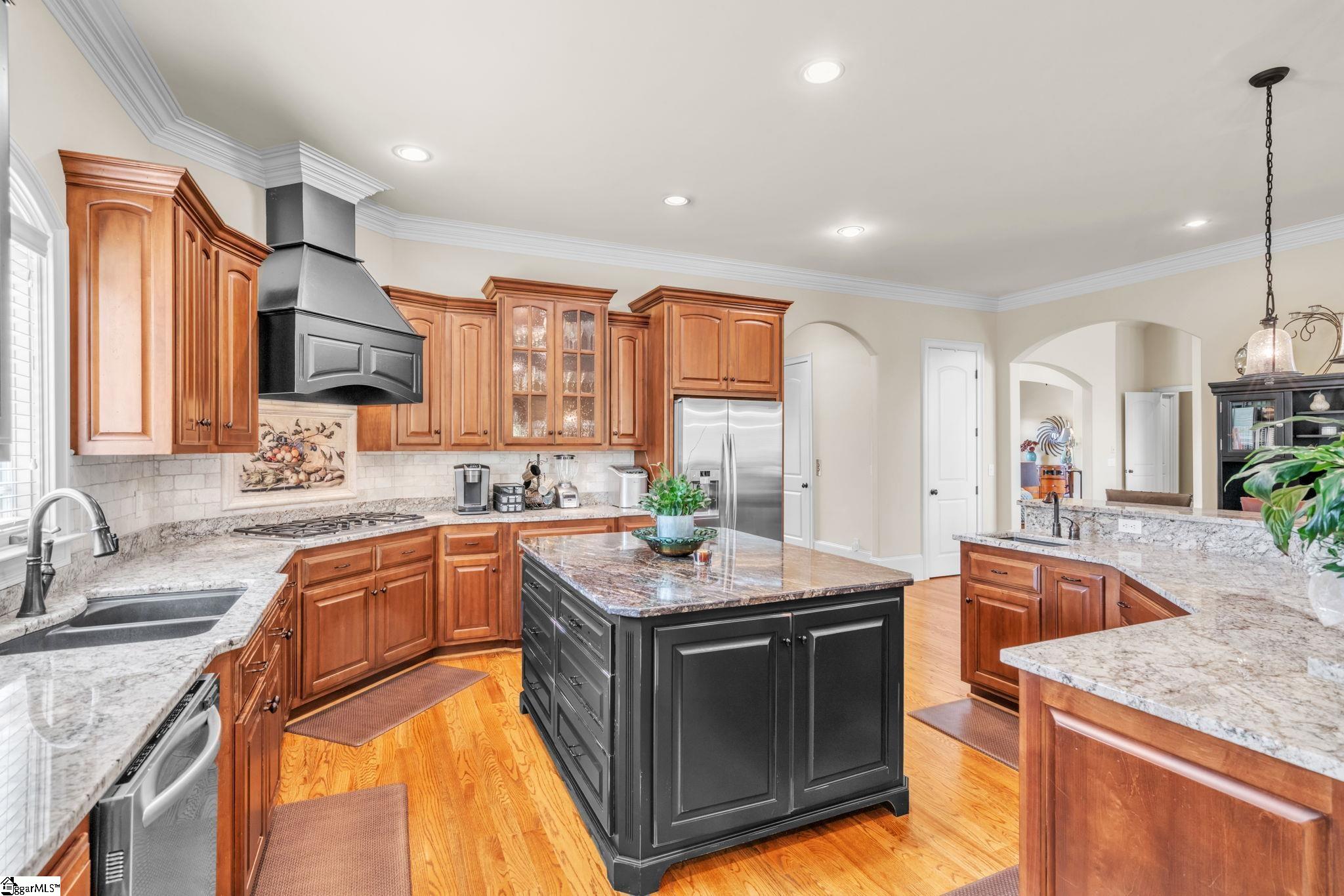 10 Great Lawn Drive Property Photo 12