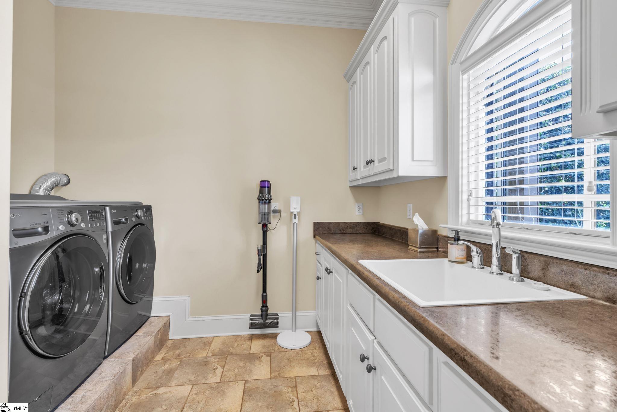 10 Great Lawn Drive Property Photo 18