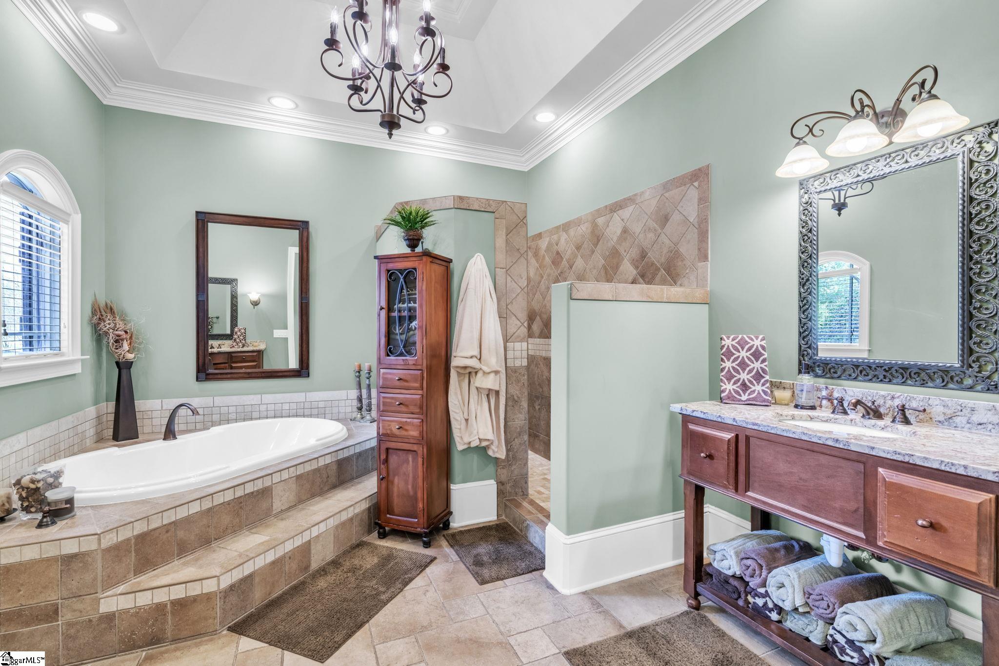 10 Great Lawn Drive Property Photo 21