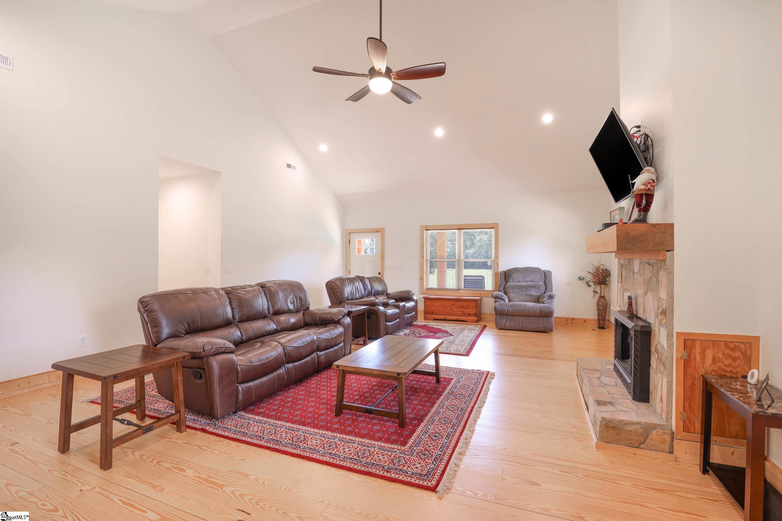 303 N Norris Drive Property Photo 10