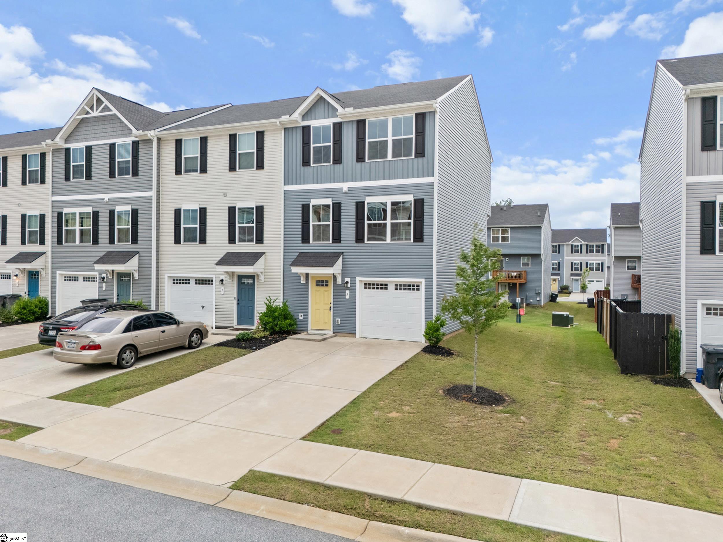 9 Verdant Leaf Way Property Photo 2