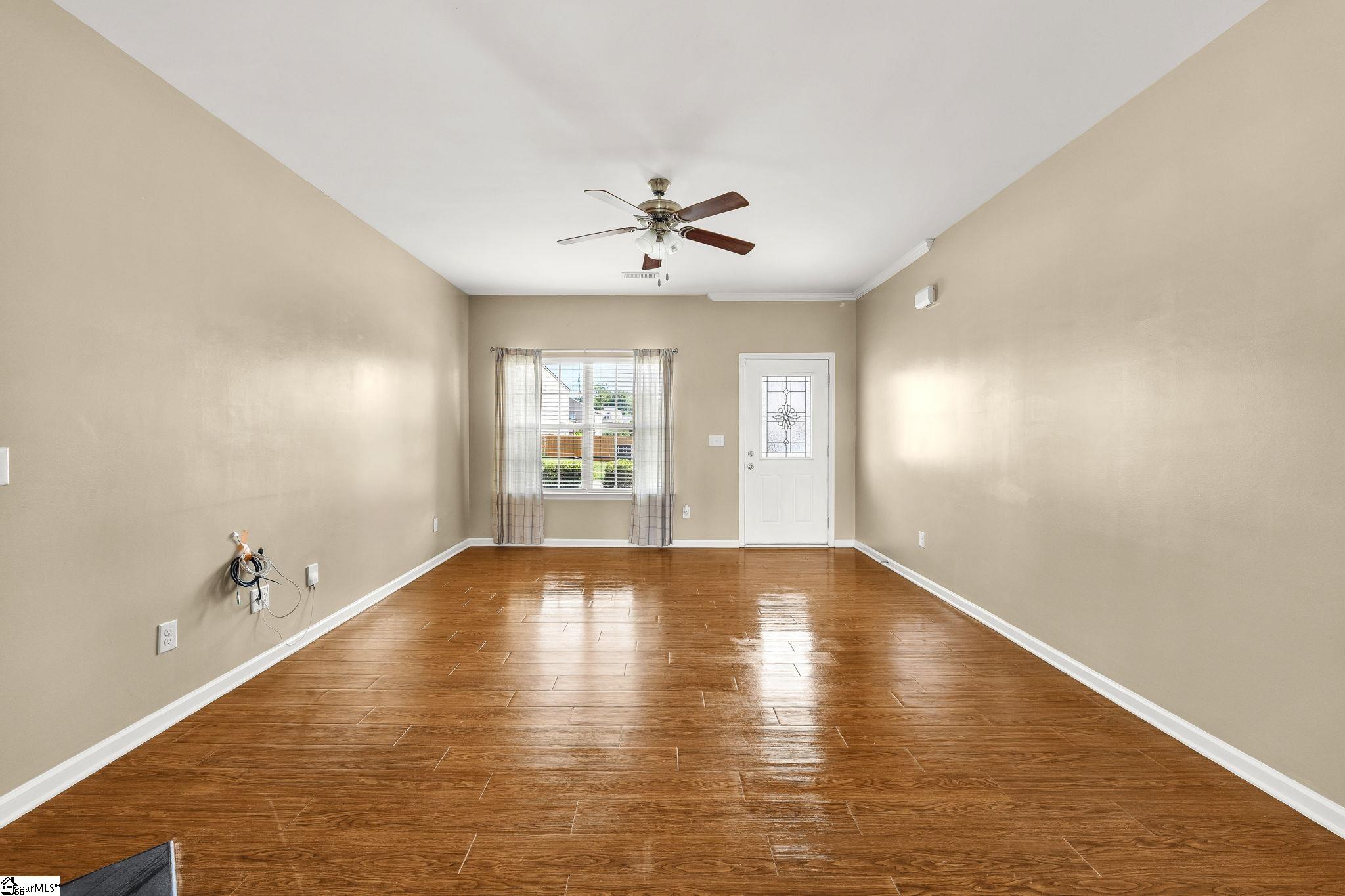 308 Cabot Hill Lane Property Photo 4