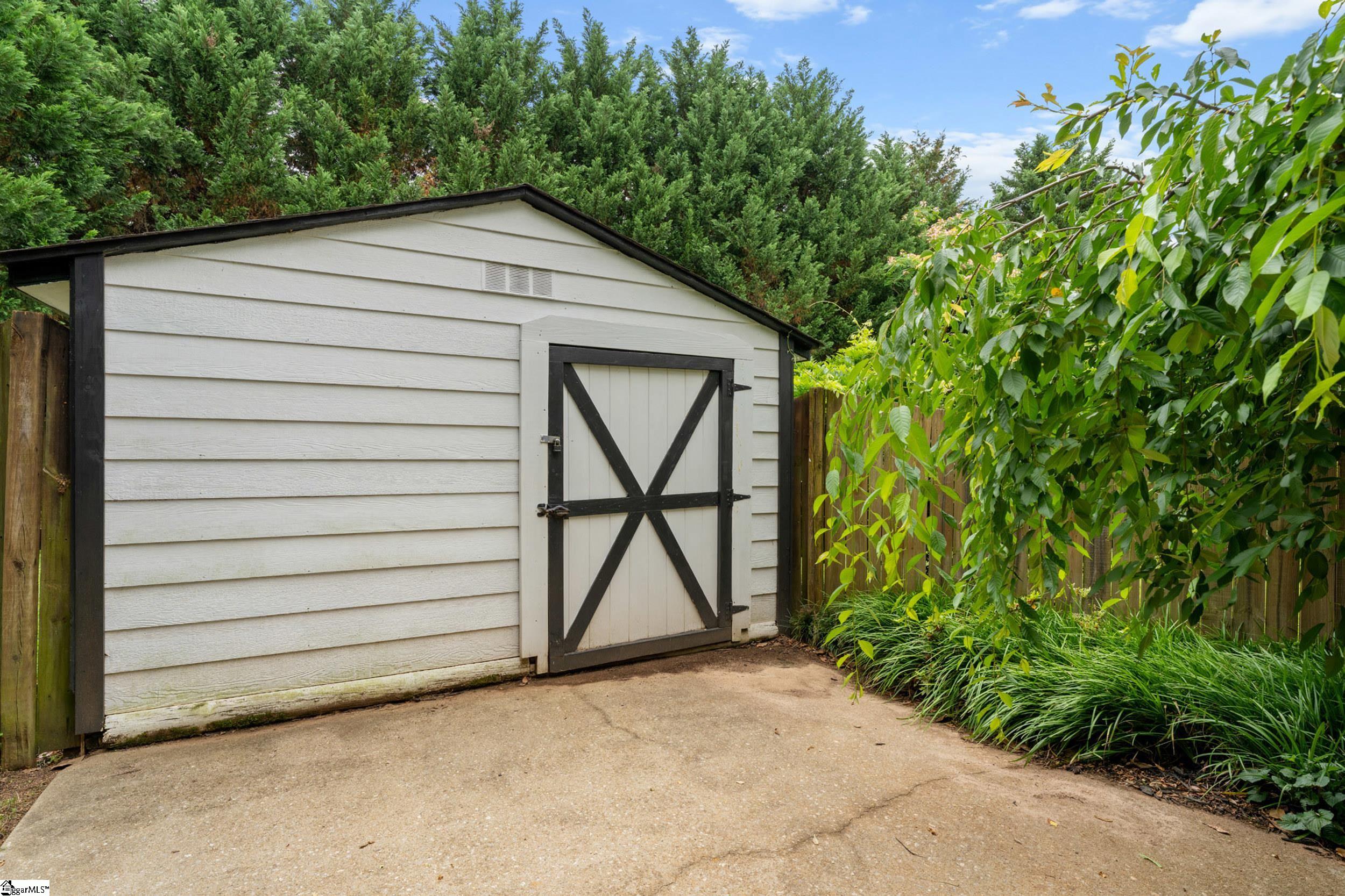 5 Lillians Lane Property Photo 16