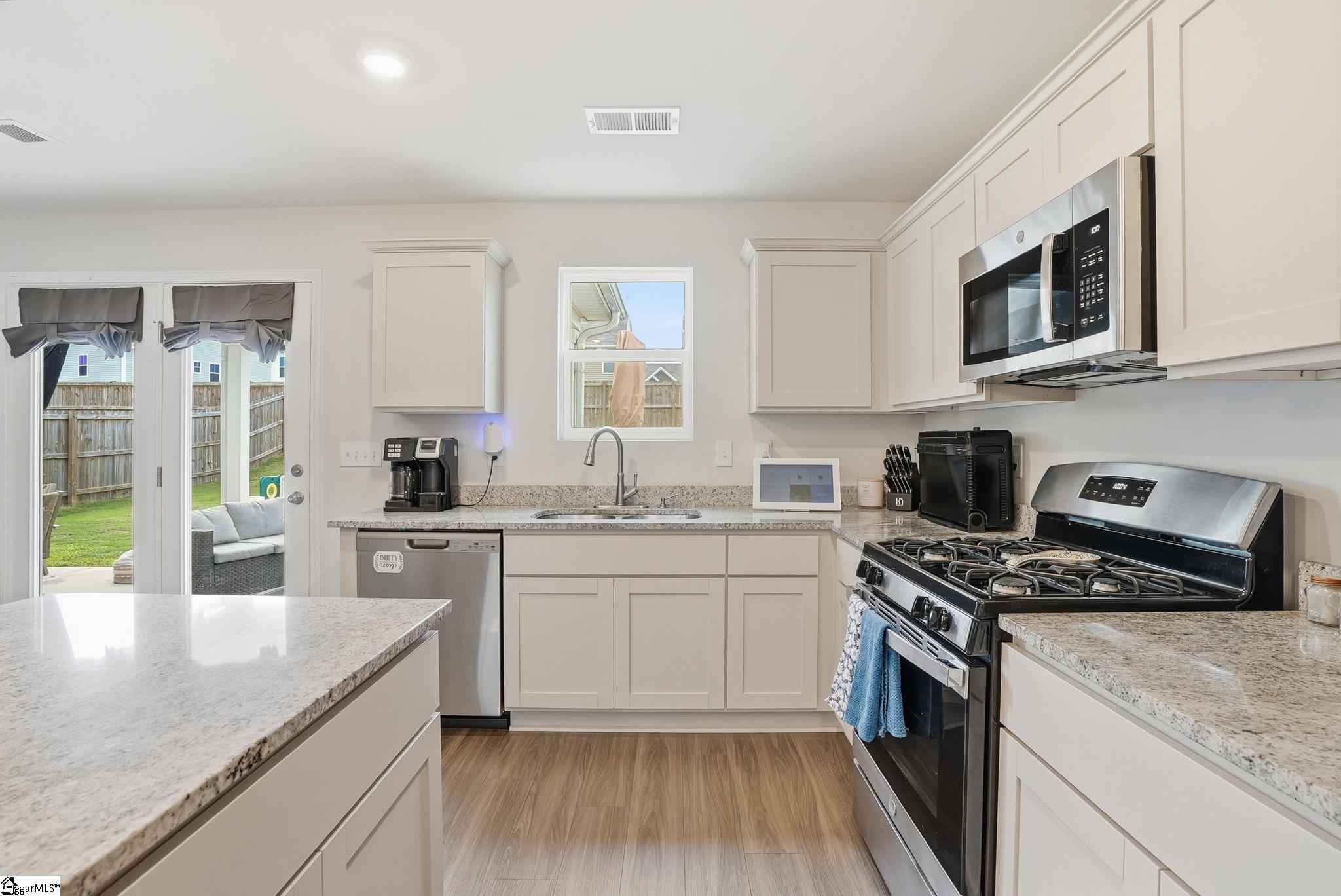 328 Whittier Street Property Photo 15