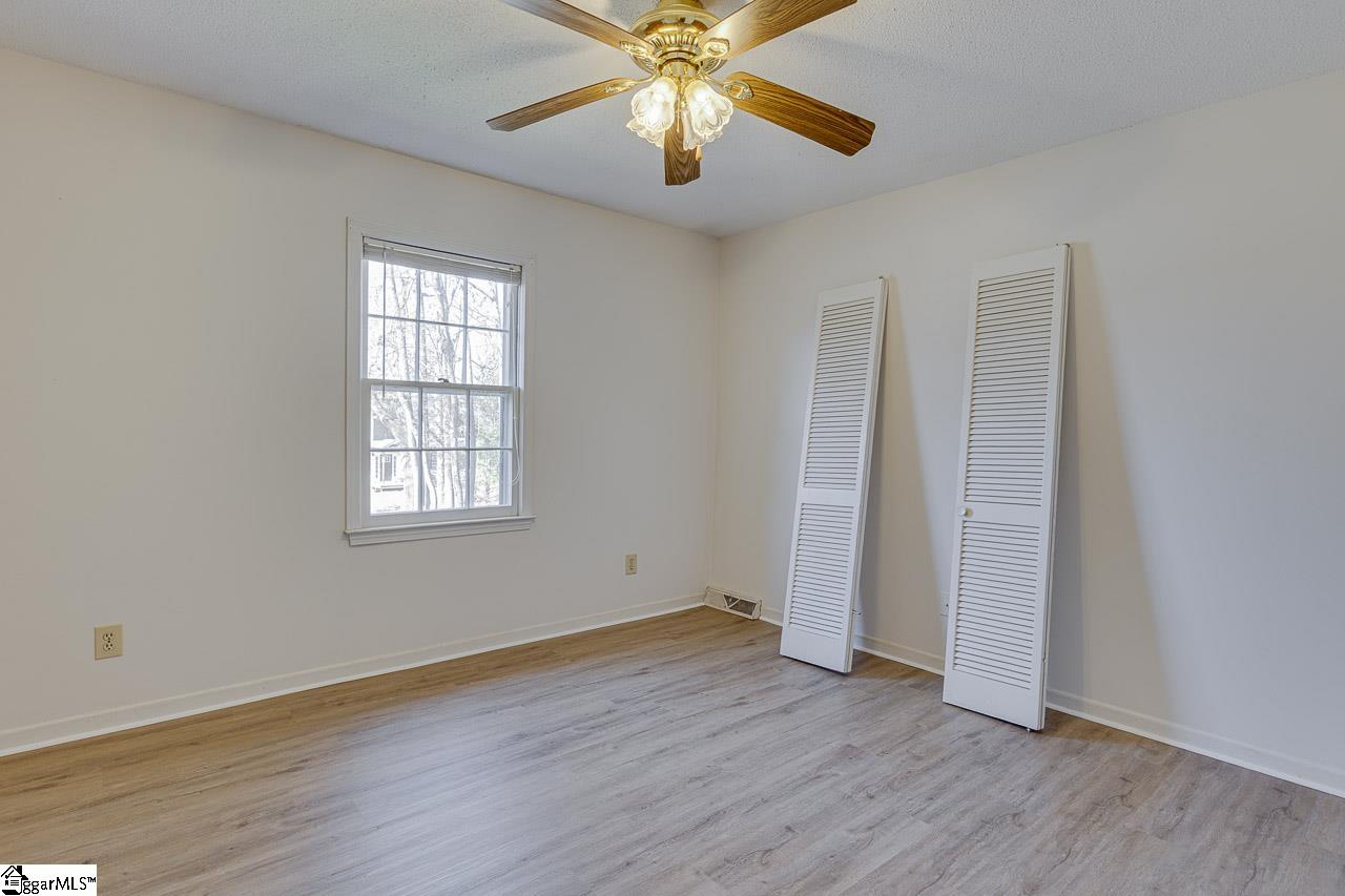 412 John Street Property Photo 9