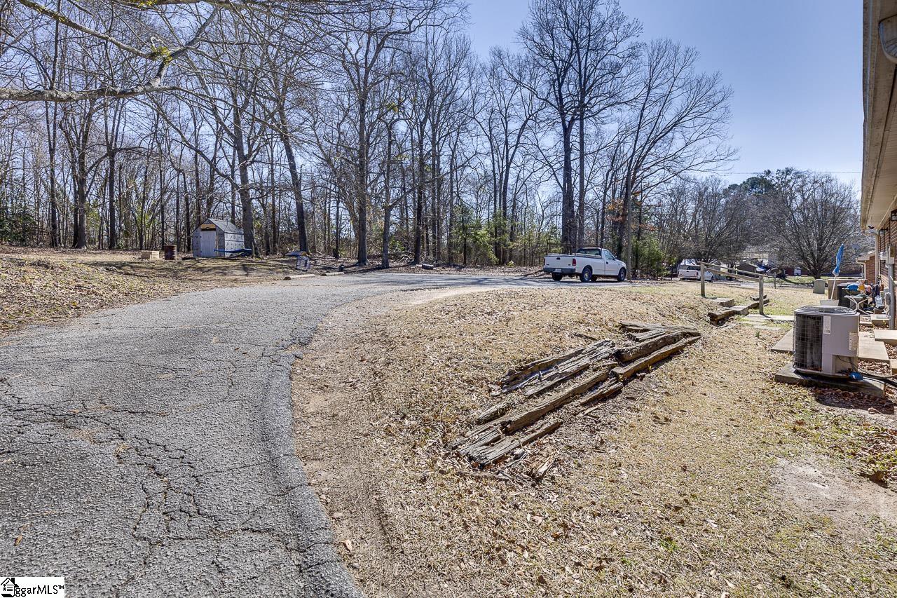 412 John Street Property Photo 15
