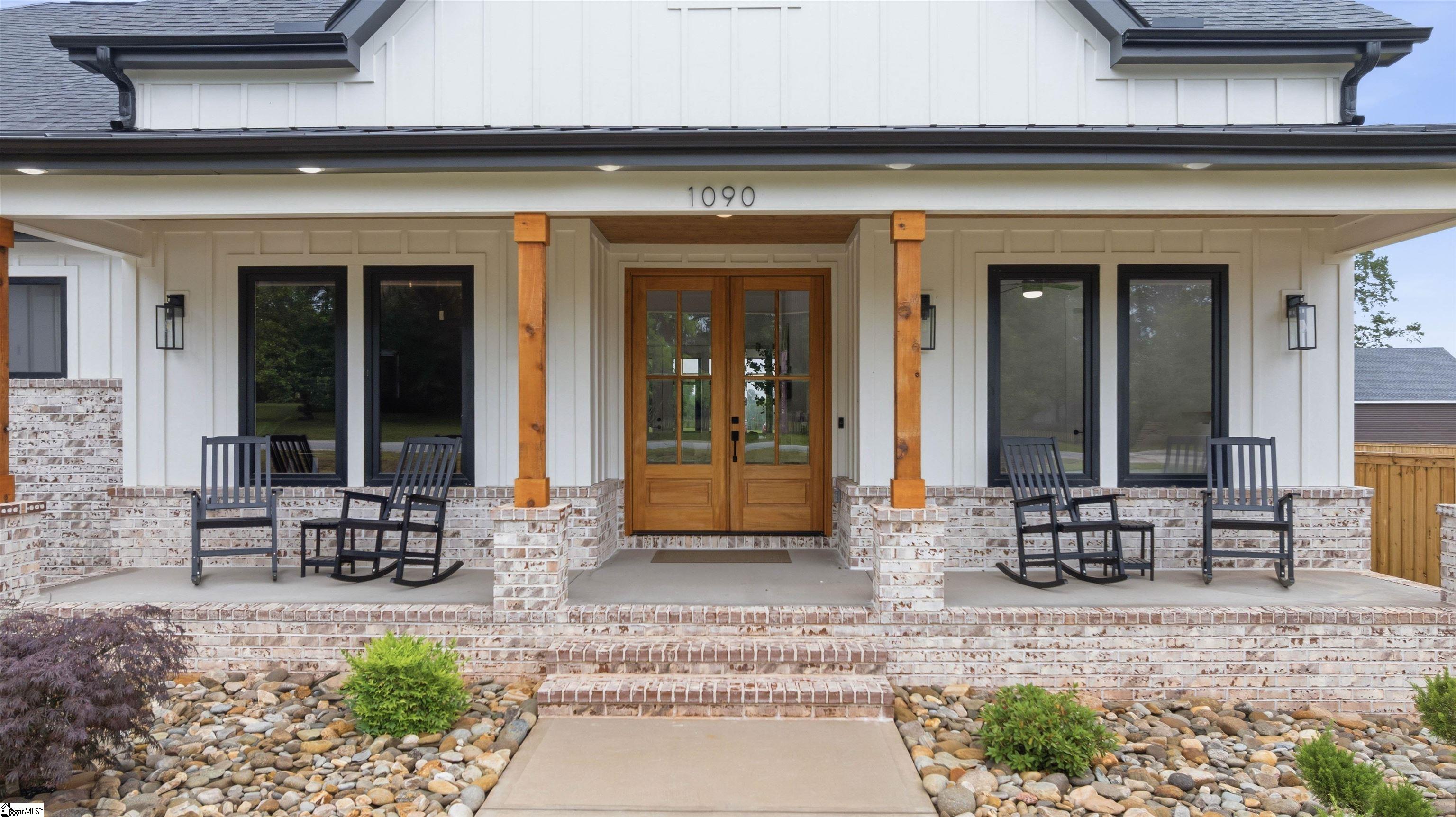 1090 Hickory Hollow Road Property Photo 4