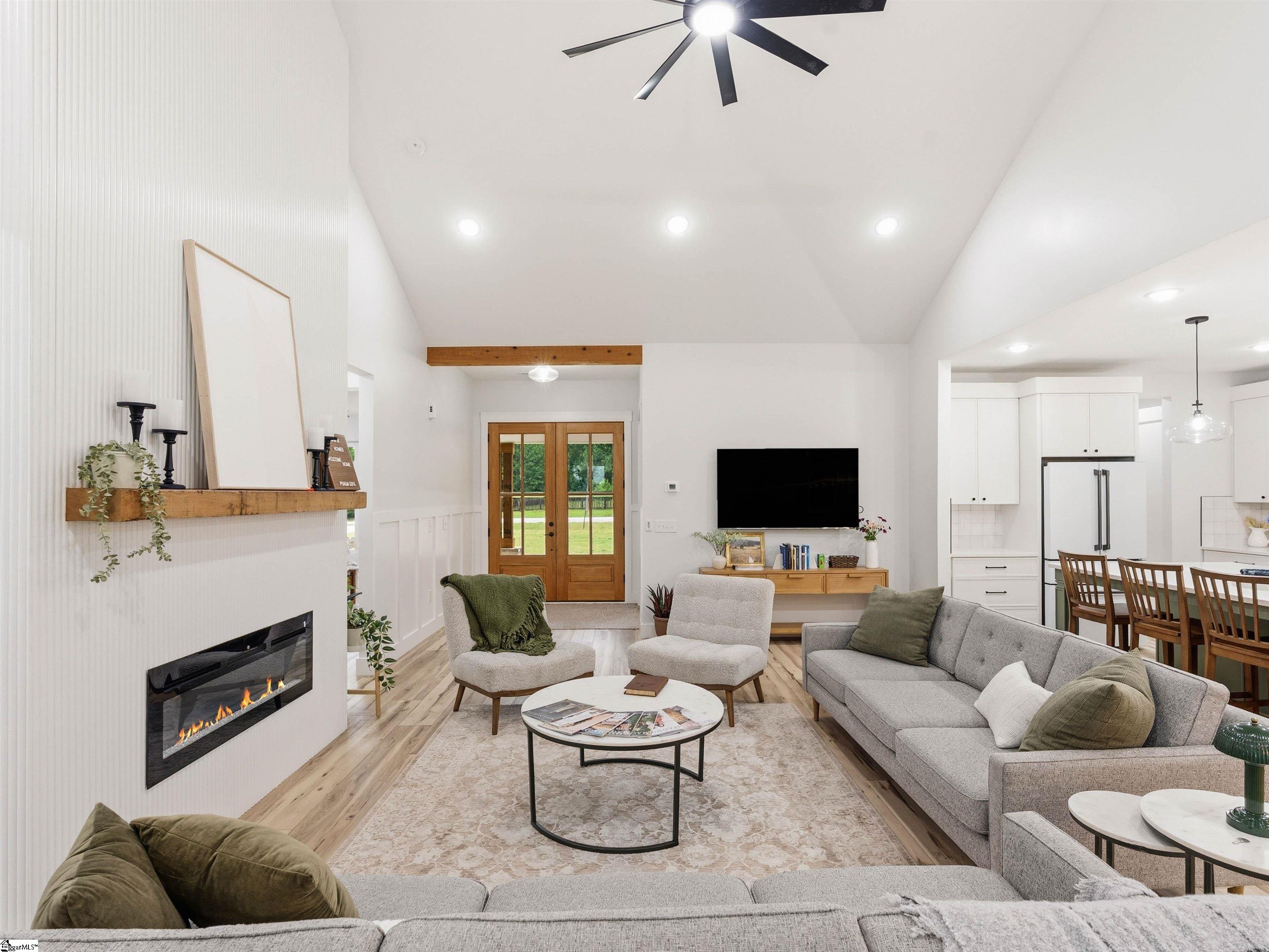 1090 Hickory Hollow Road Property Photo 8