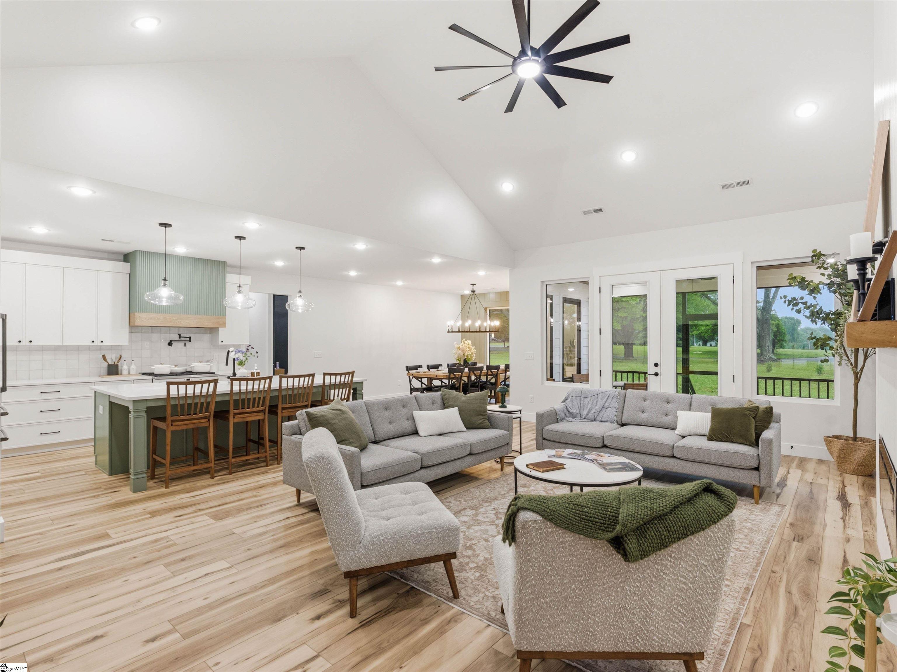 1090 Hickory Hollow Road Property Photo 12