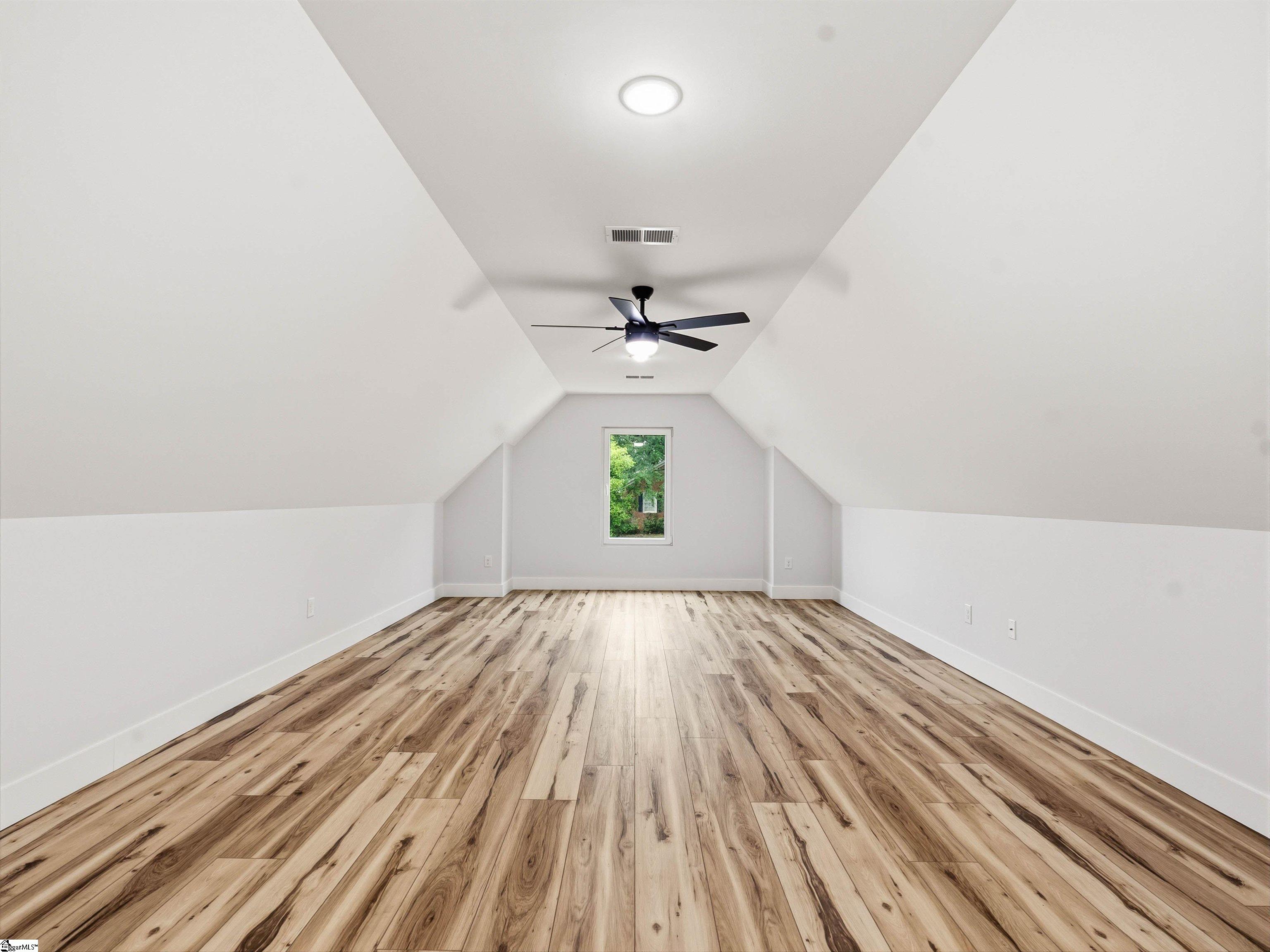 1090 Hickory Hollow Road Property Photo 38