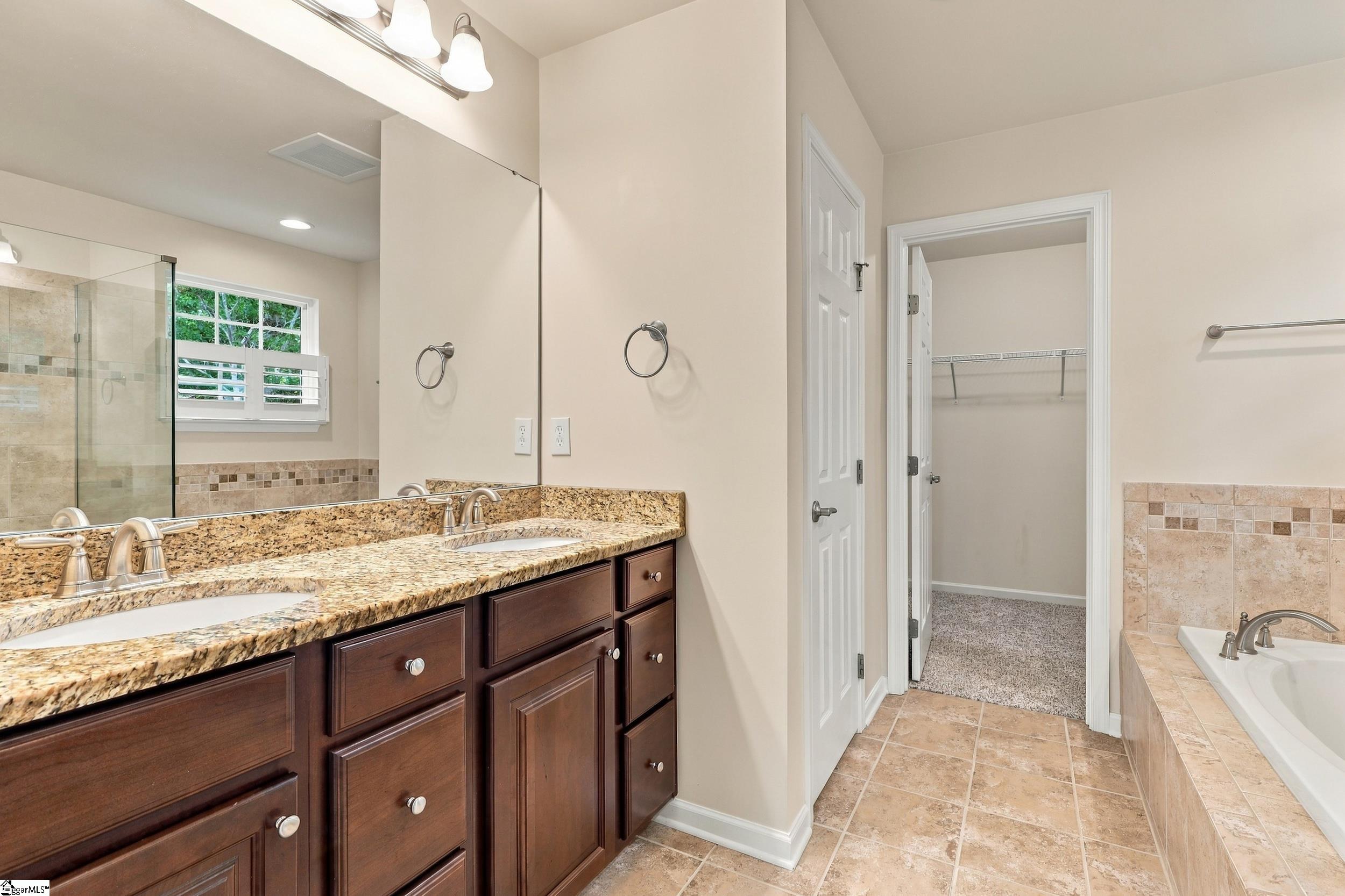 216 Rio Grande Place Property Photo 15