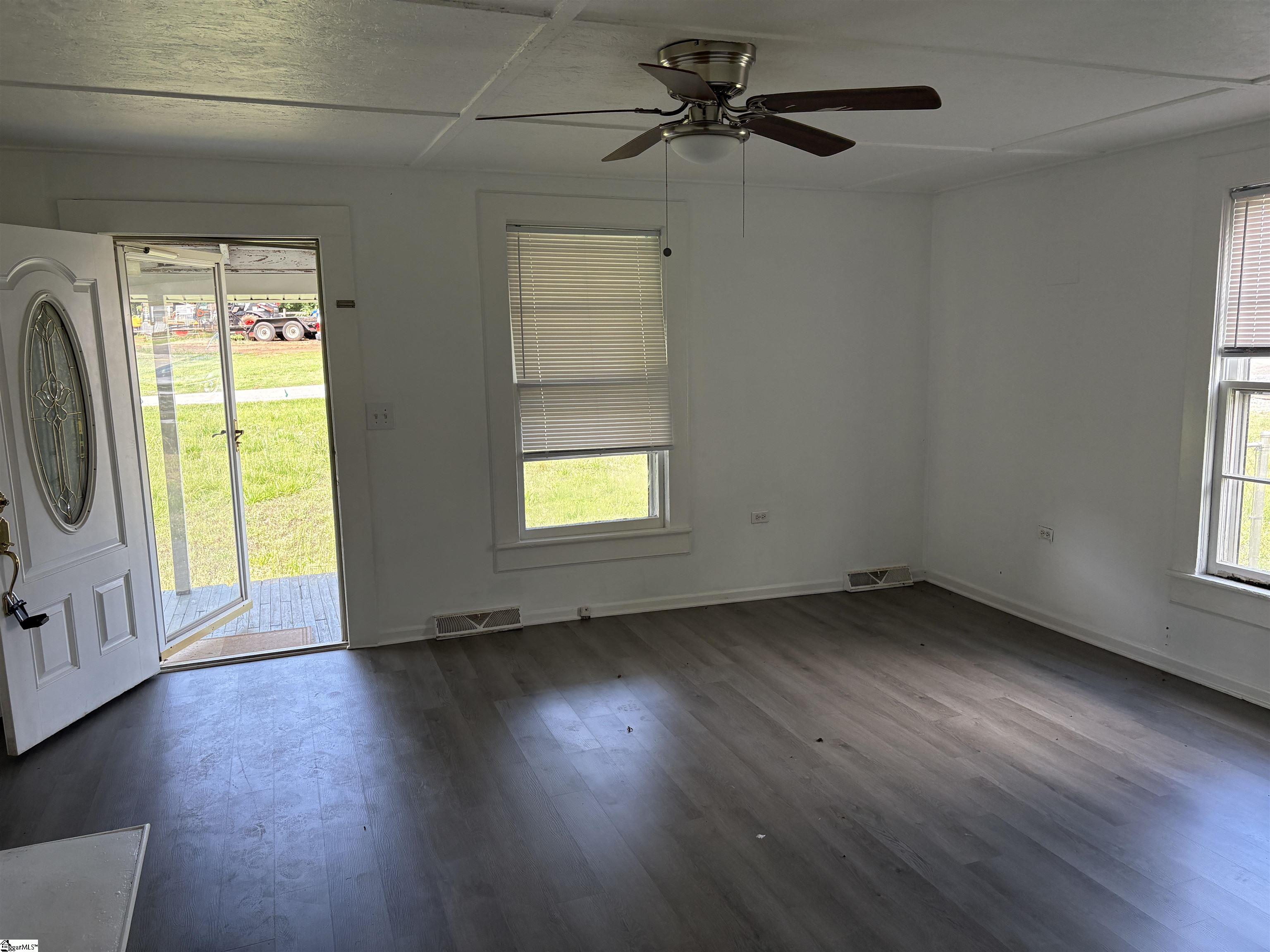 24 Adger Street Property Photo 4
