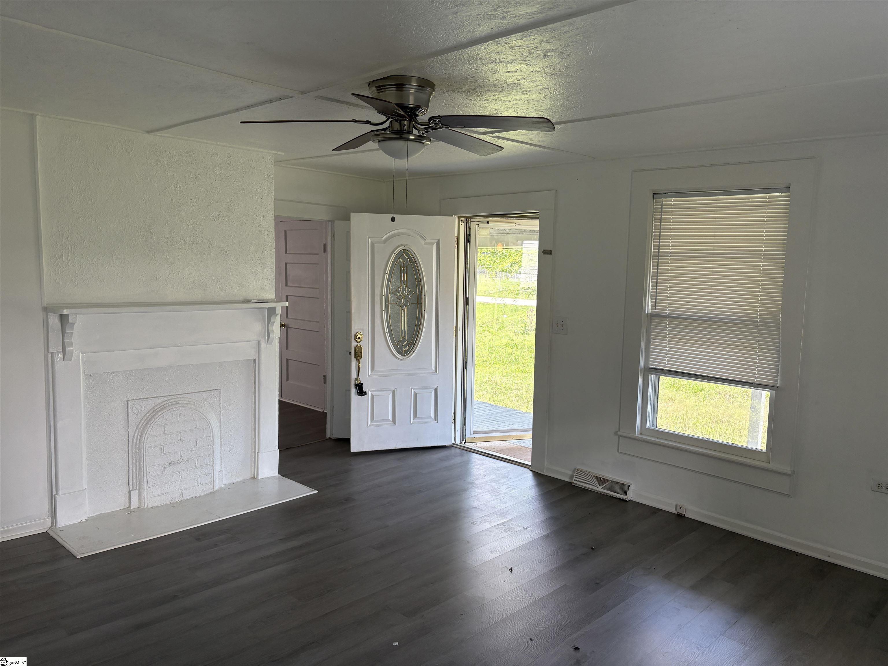 24 Adger Street Property Photo 7