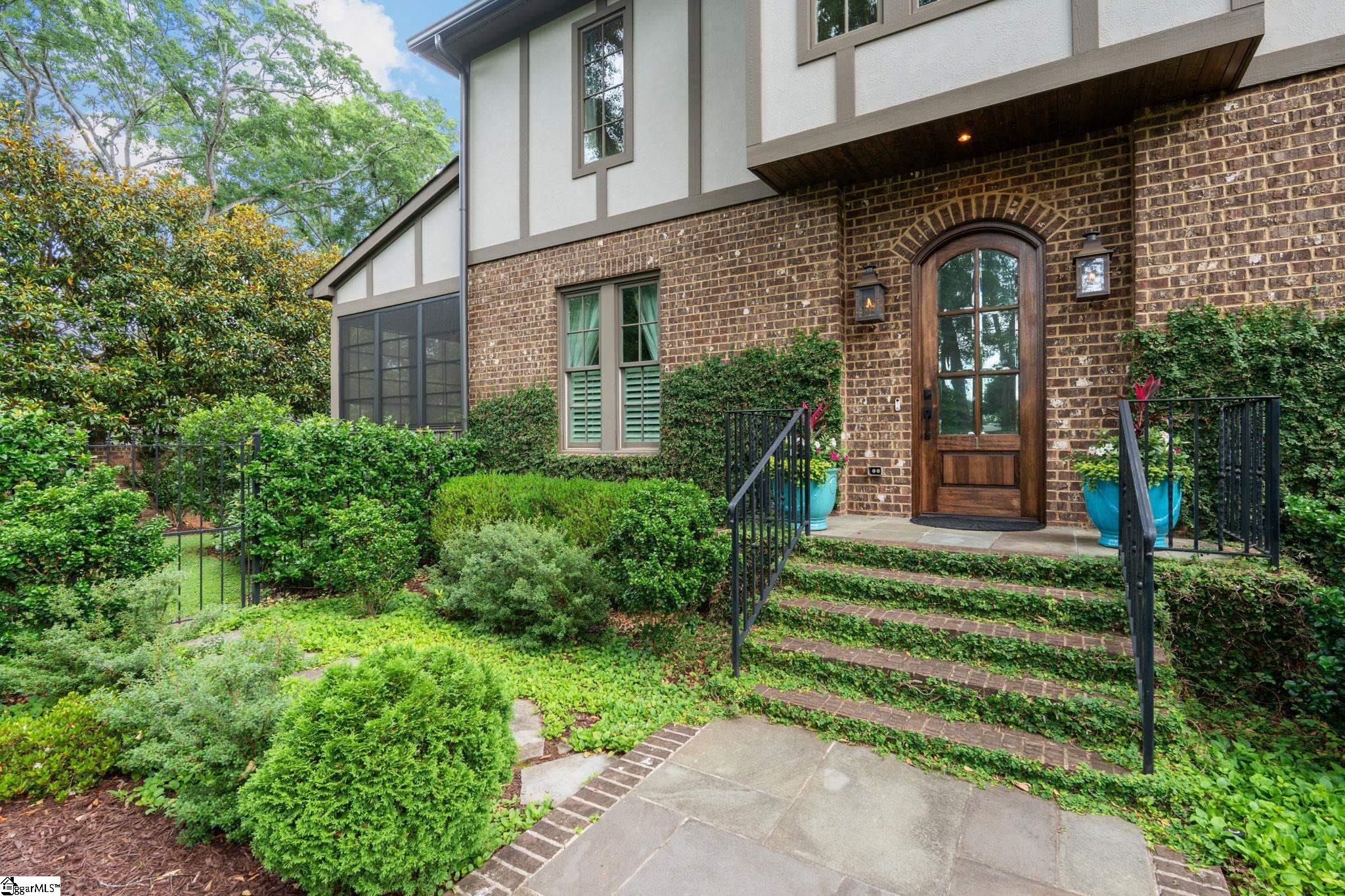 1 Fairview Avenue Property Photo 3