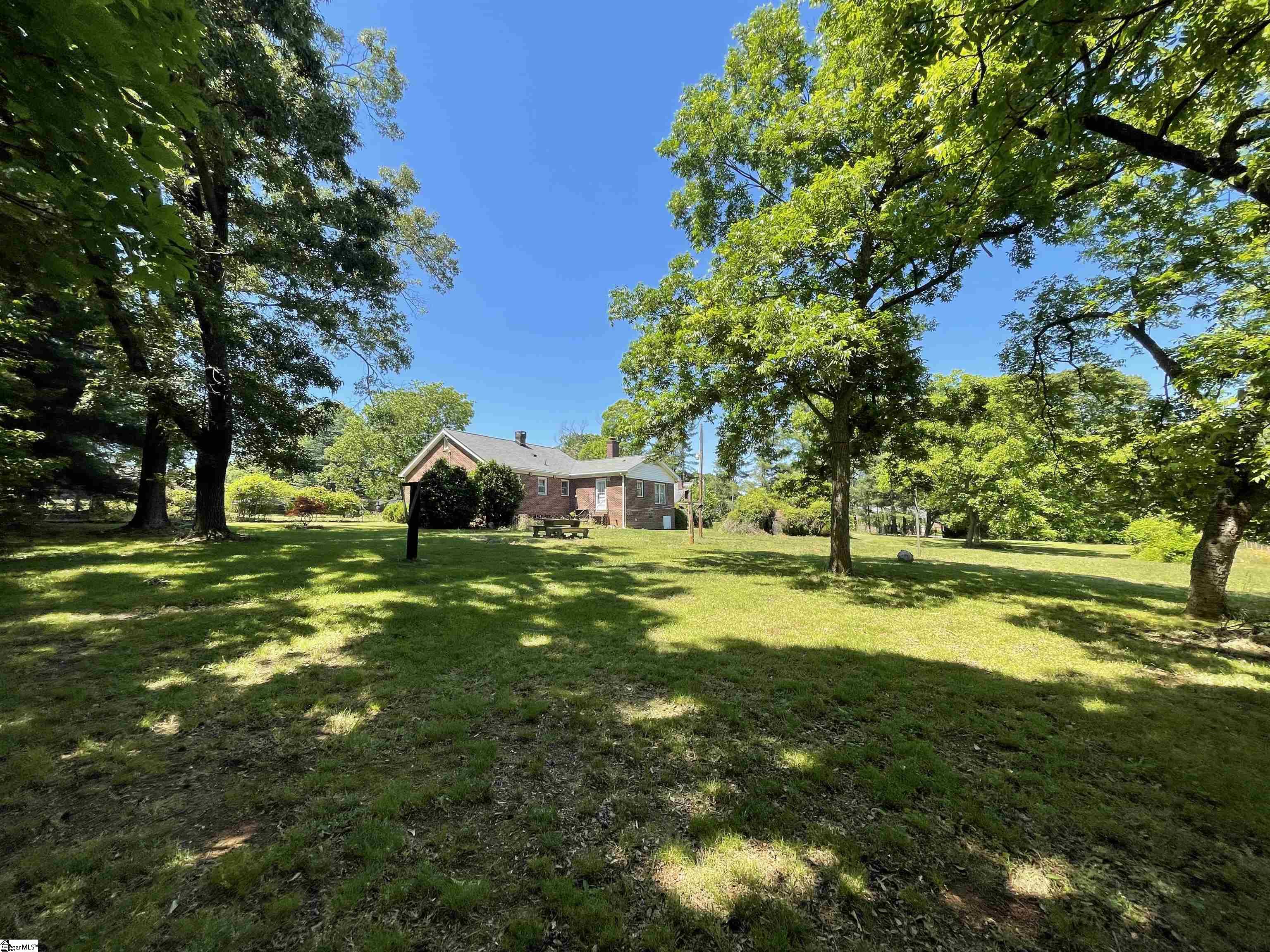 1006 Garlington Road Property Photo 2