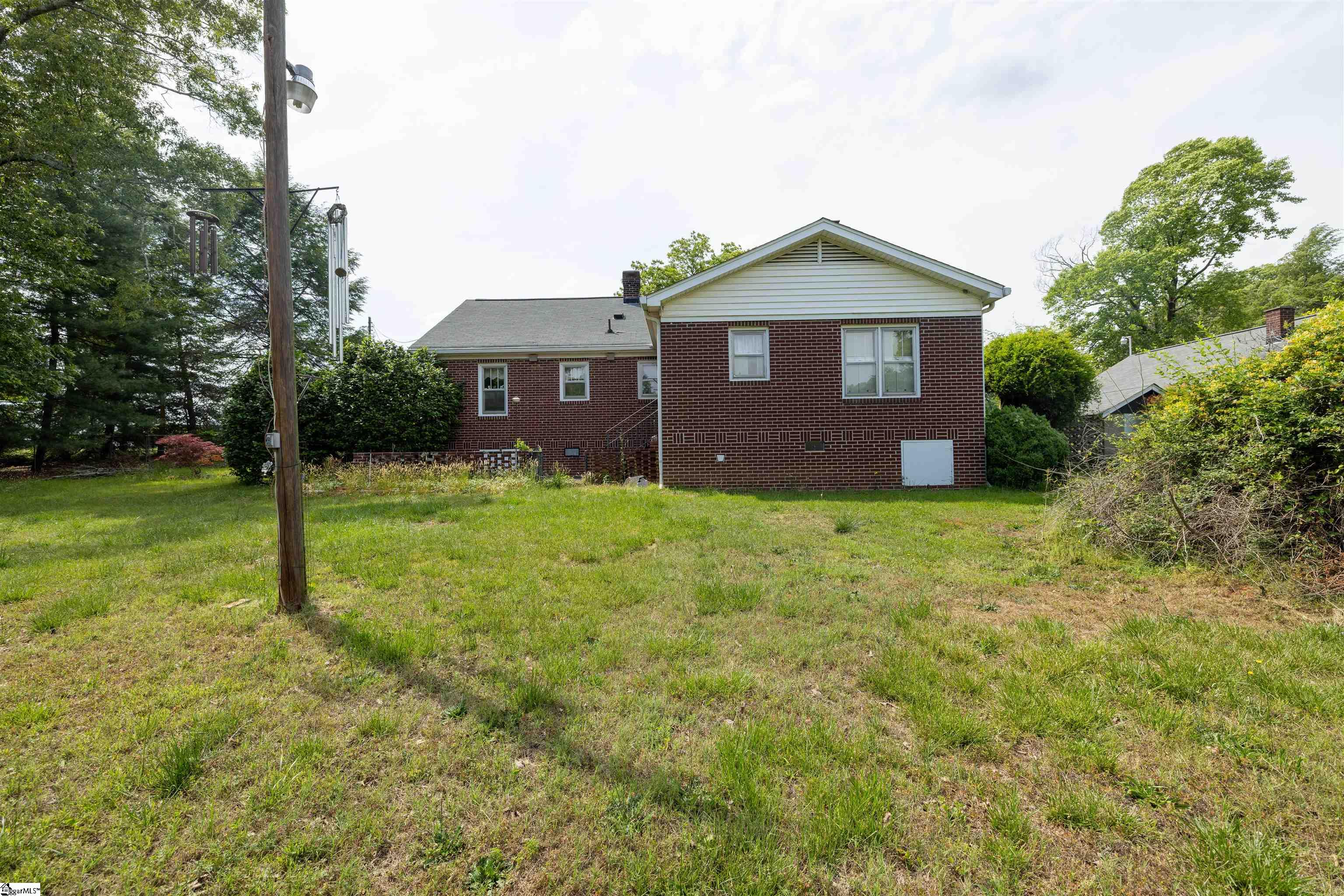 1006 Garlington Road Property Photo 10