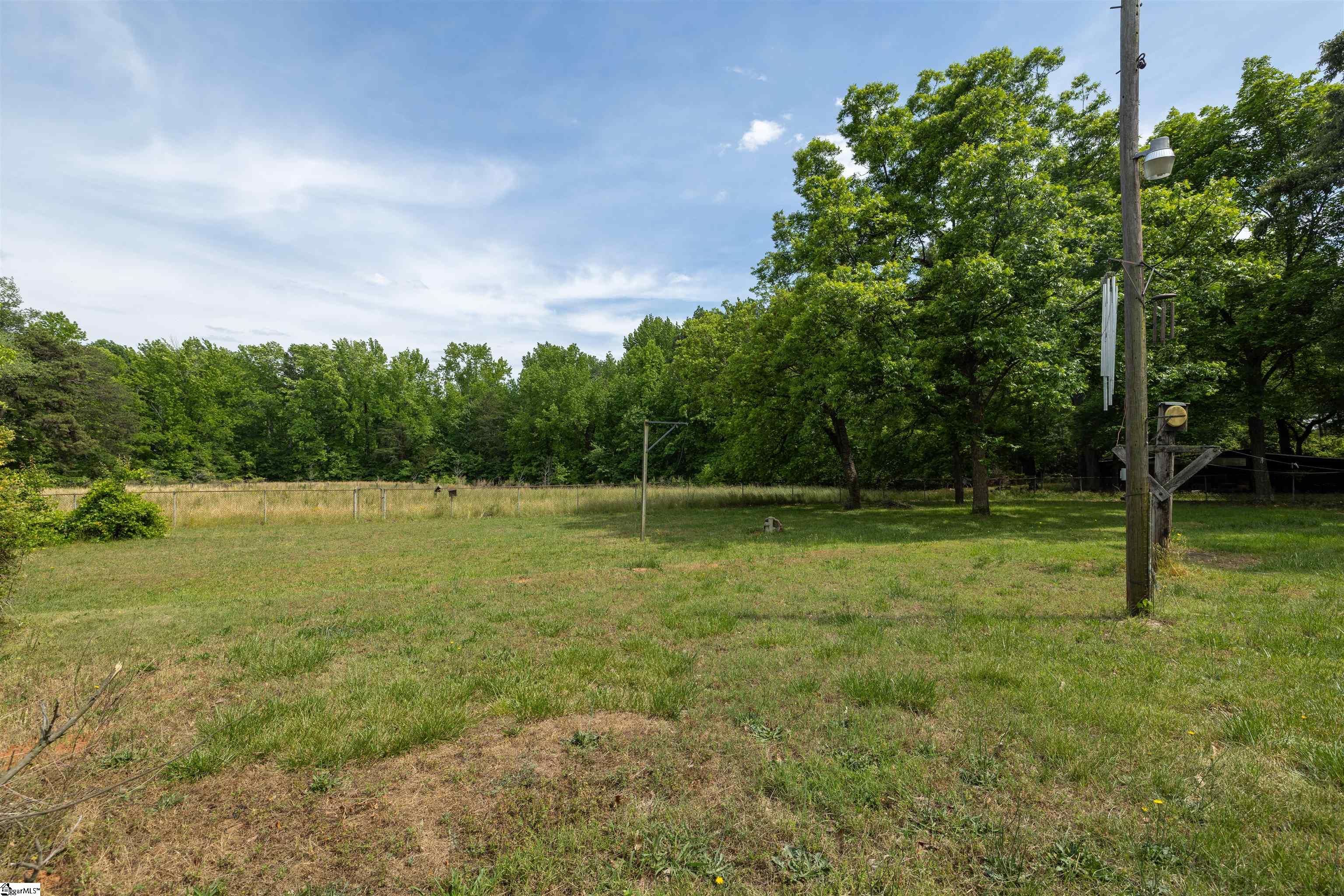 1006 Garlington Road Property Photo 12