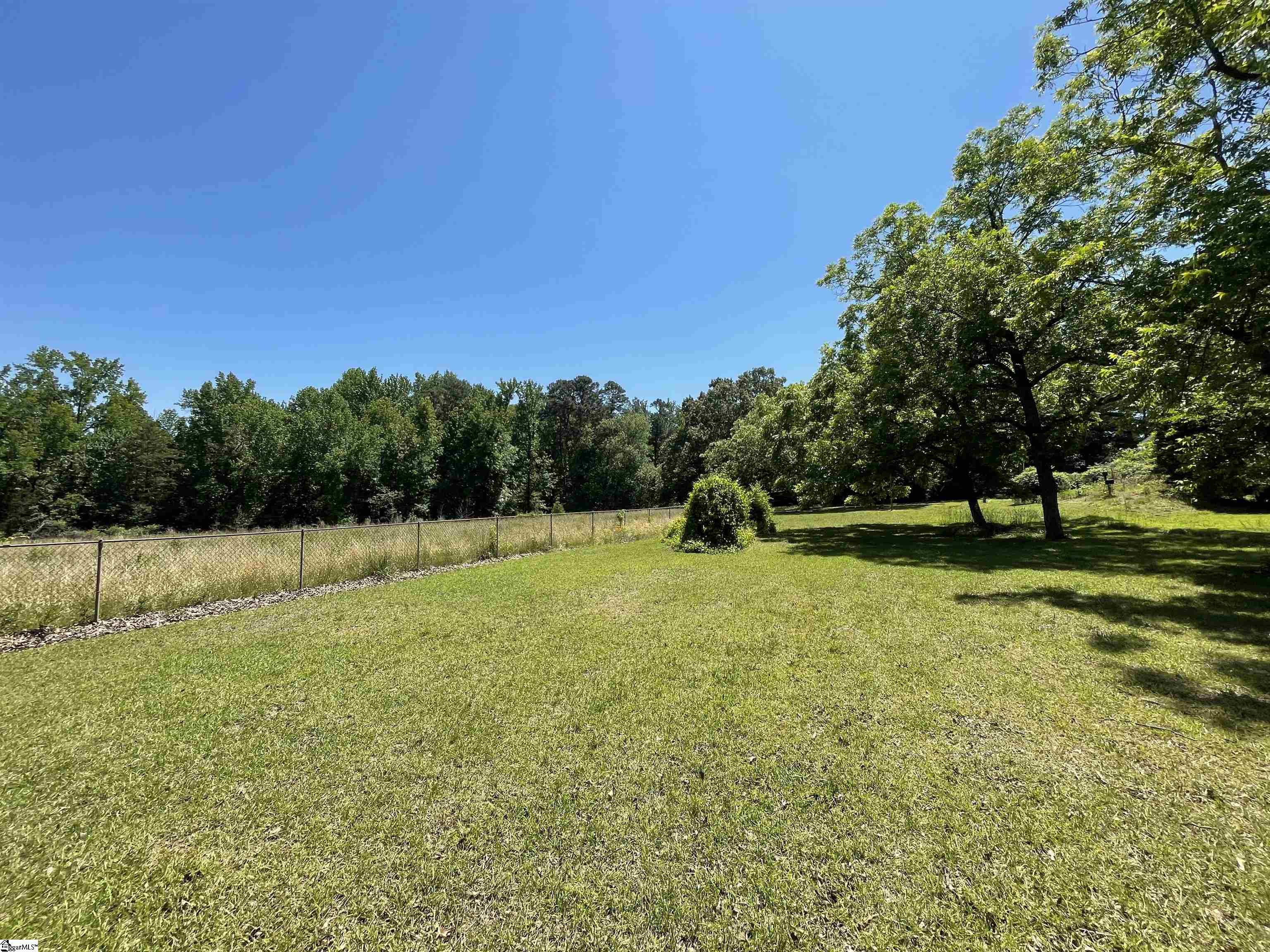 1006 Garlington Road Property Photo 14