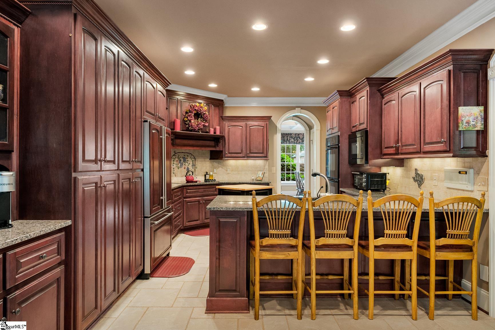 208 Riverstone Way Property Photo 8