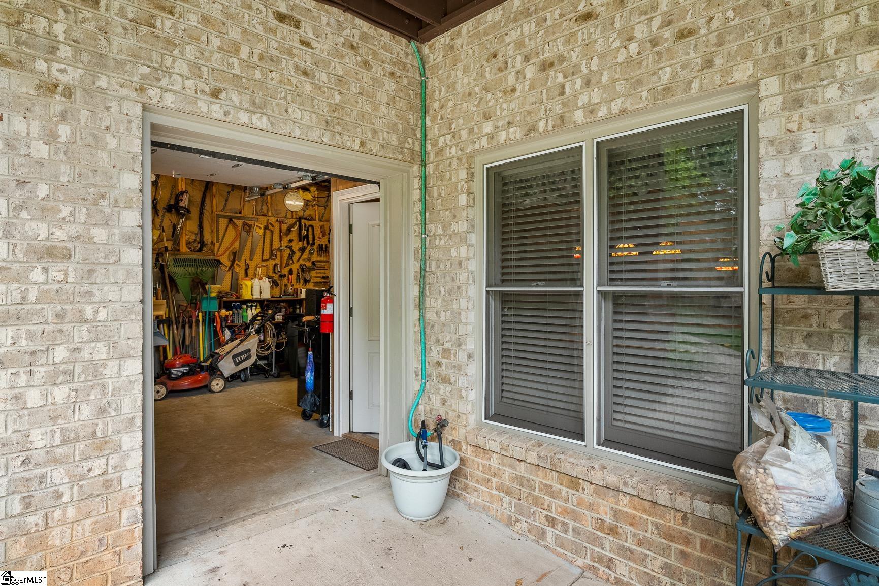 208 Riverstone Way Property Photo 38
