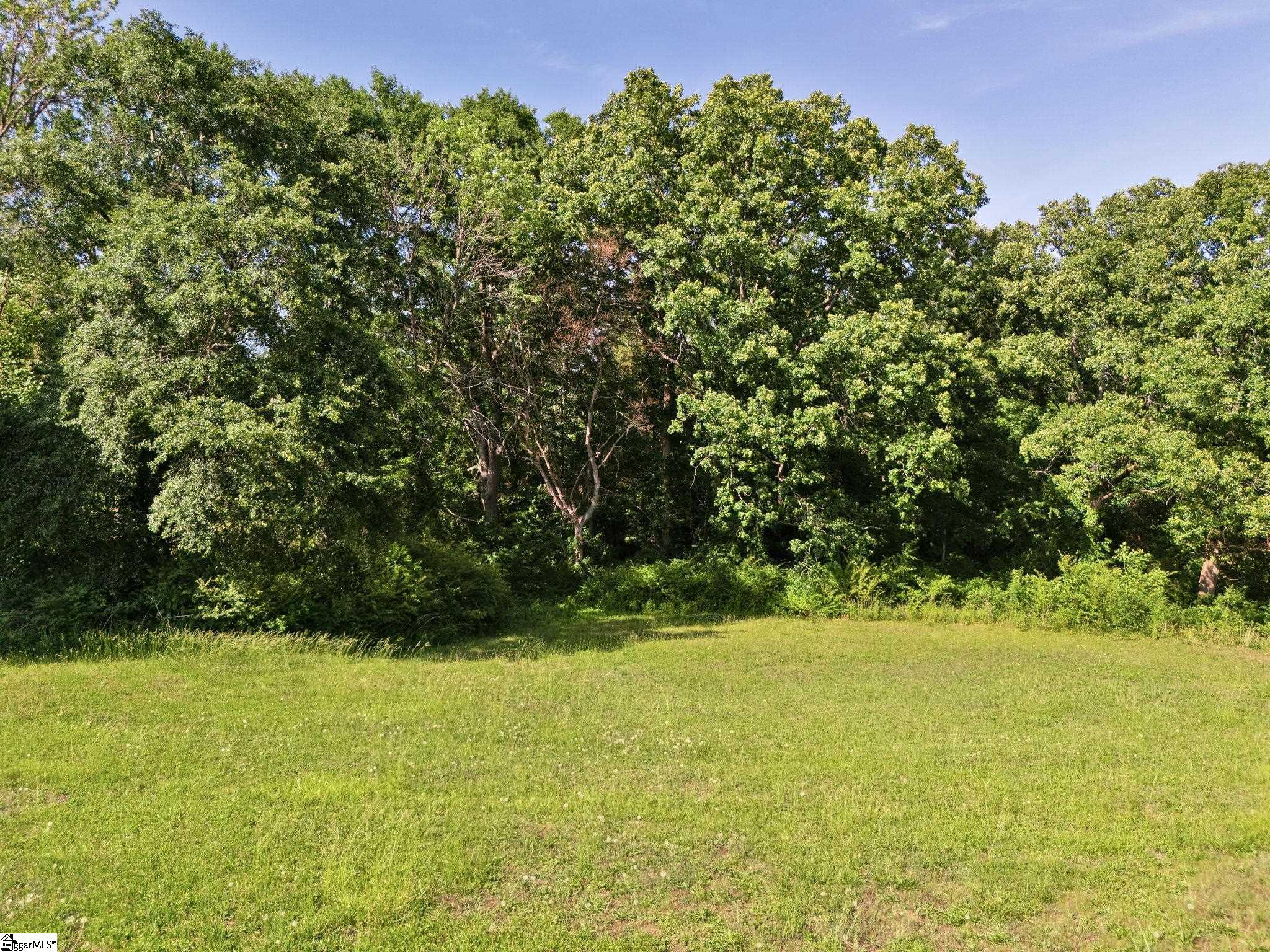1805 Fairview Road Property Photo 3