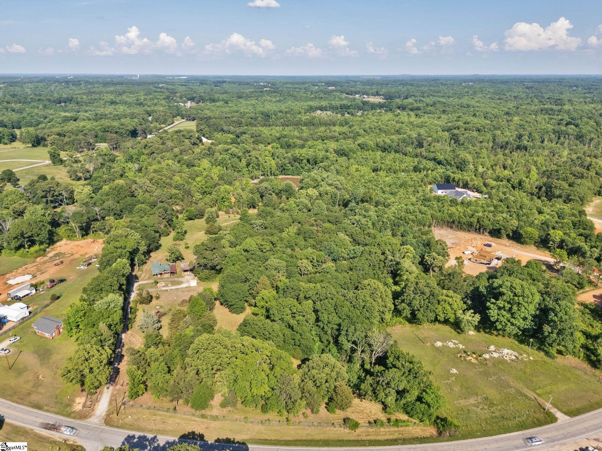 1805 Fairview Road Property Photo 6