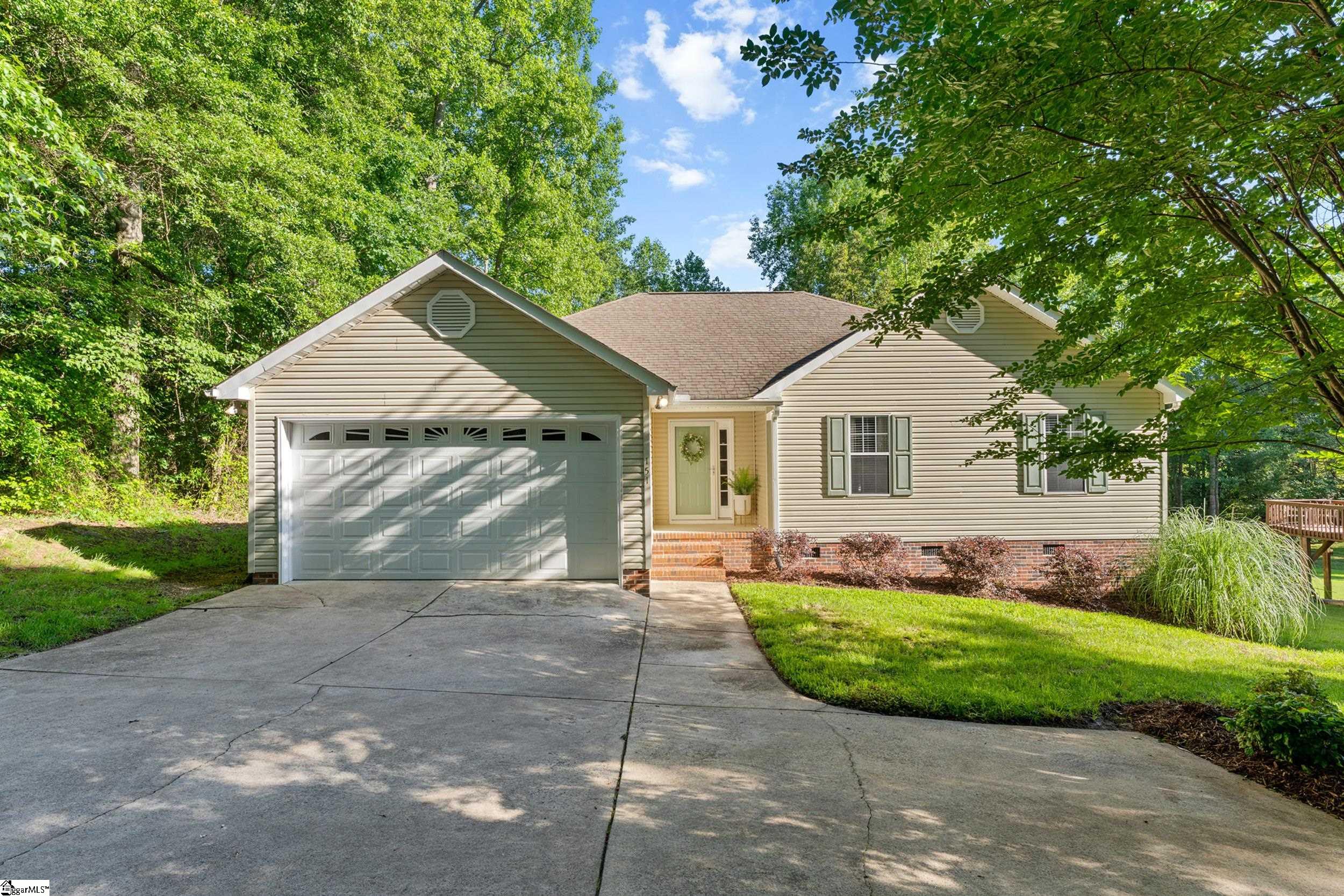 151 E Mountain Creek Road Property Photo 1