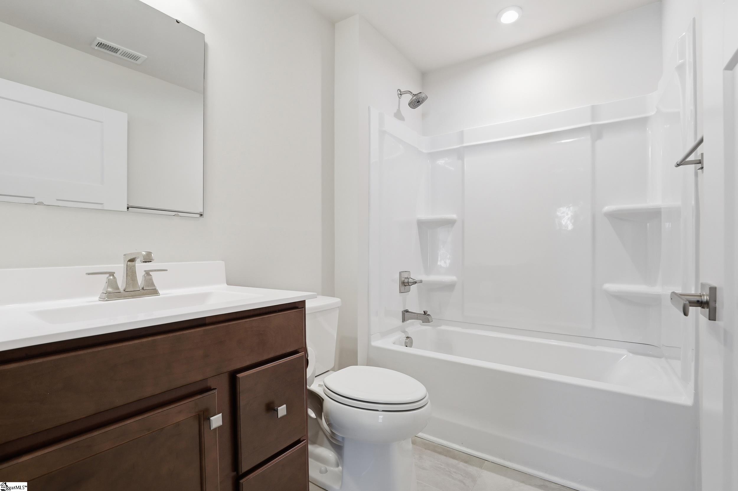 202 Southwell Street Property Photo 13