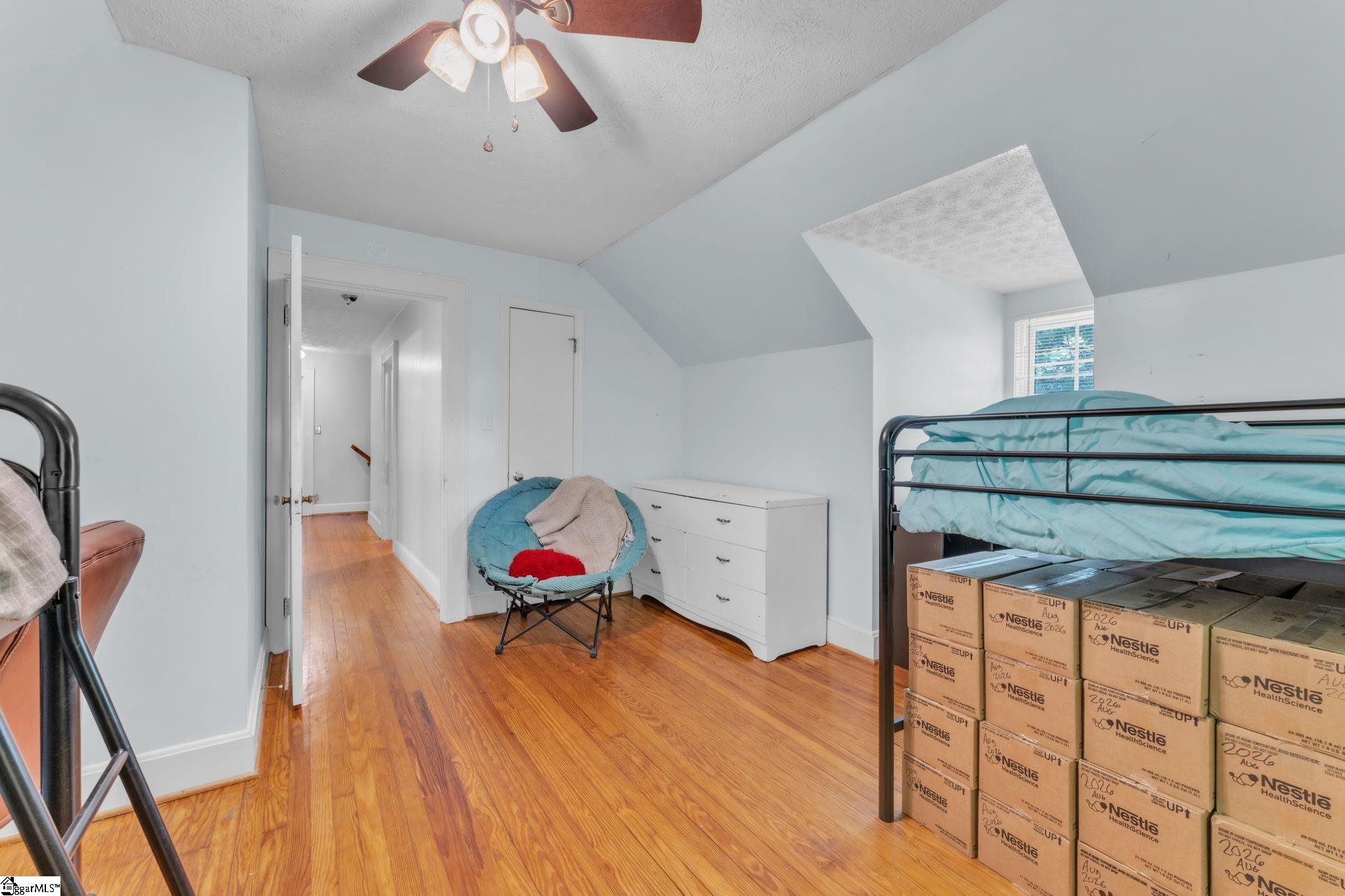206 W Farley Avenue Property Photo 20