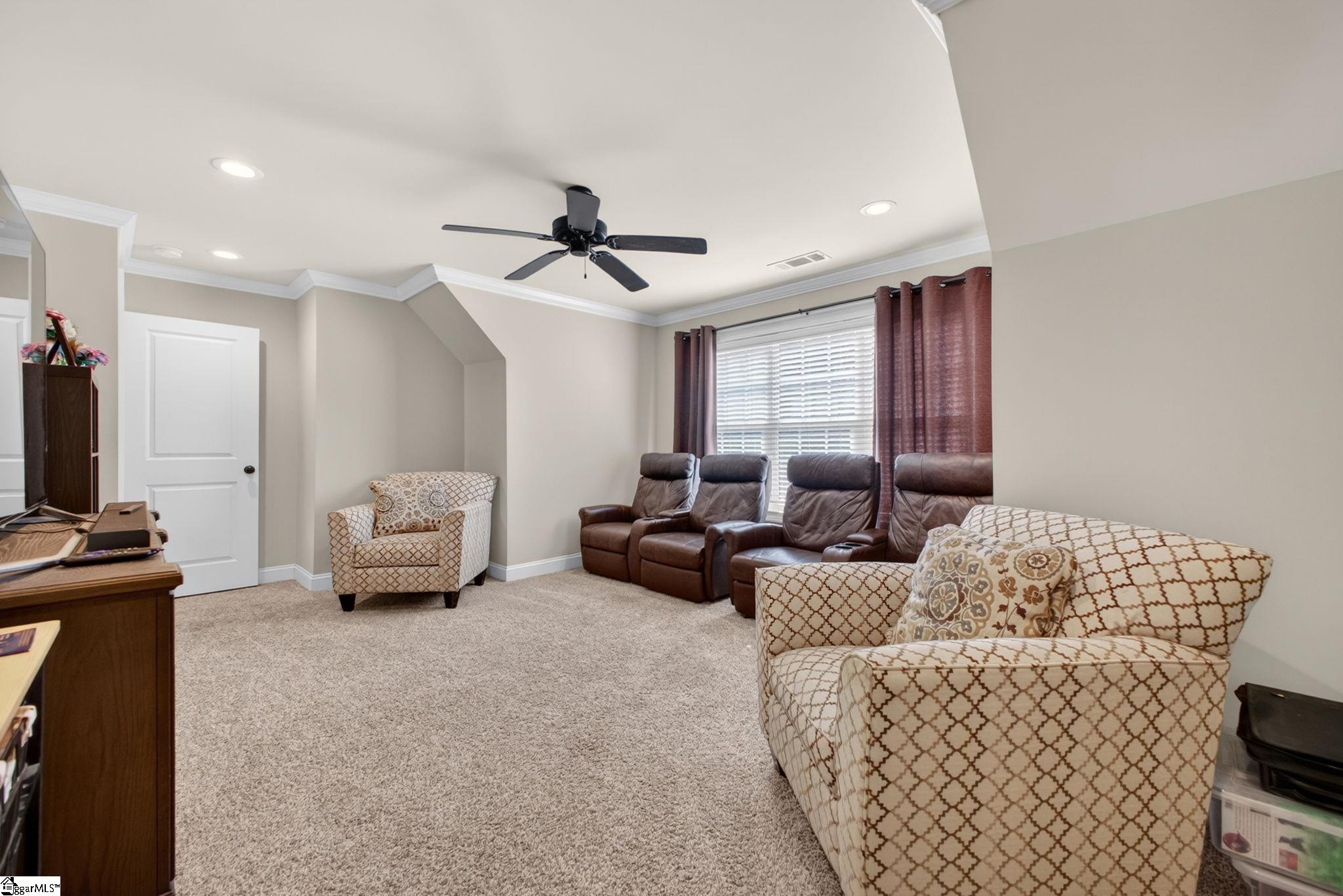 2 Fox Hunt Lane Property Photo 29