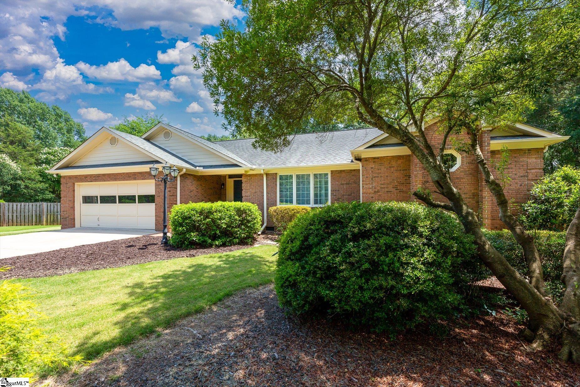 208 Yellow Poplar Court Property Photo 2