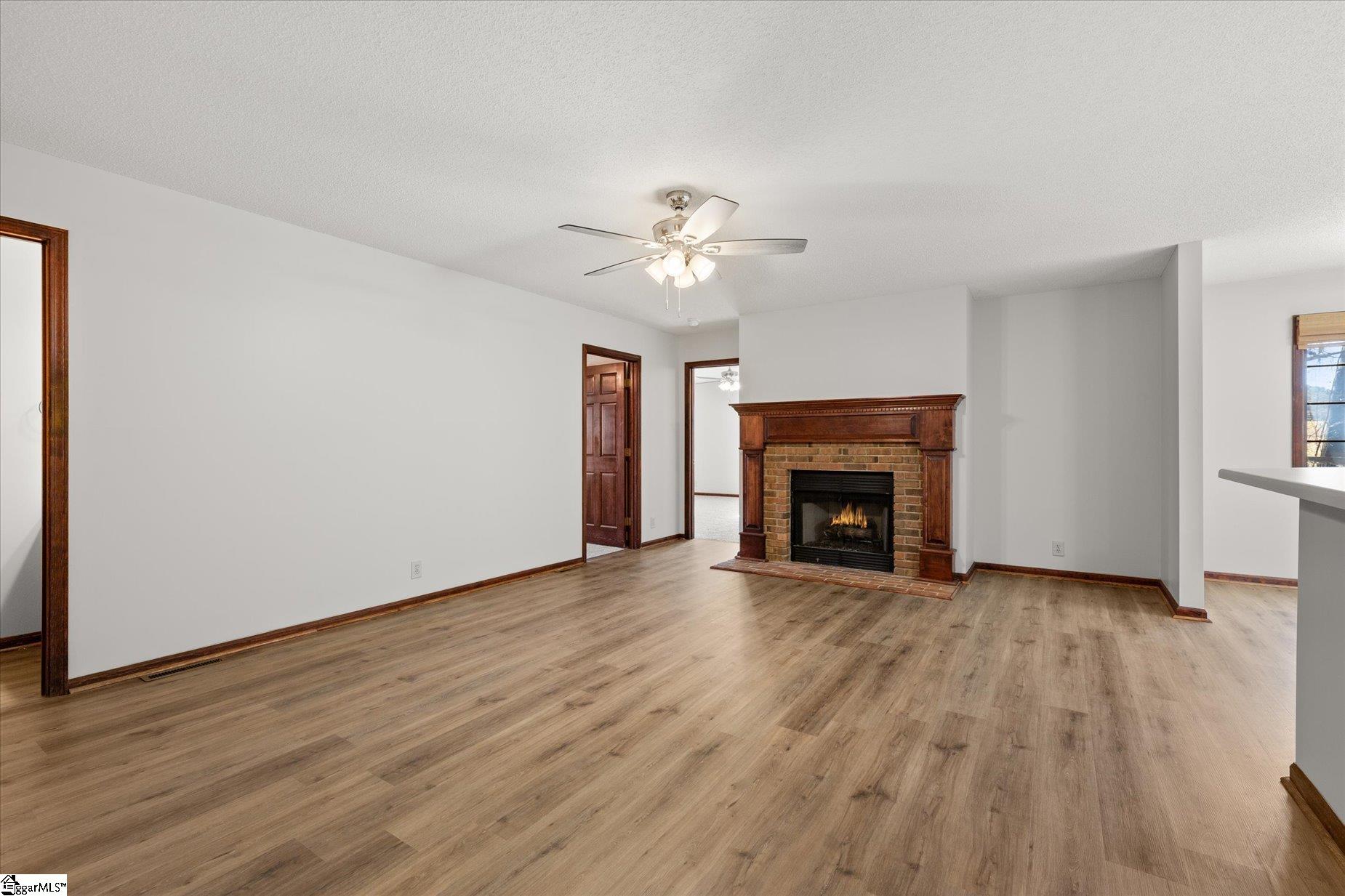 208 Yellow Poplar Court Property Photo 6