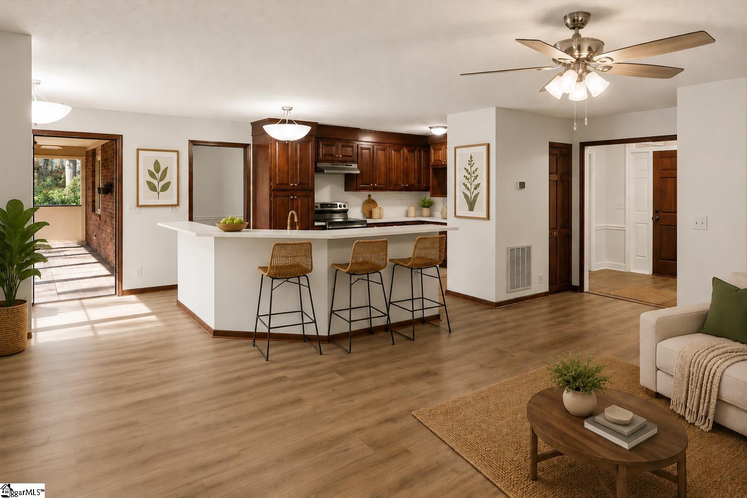 208 Yellow Poplar Court Property Photo 10