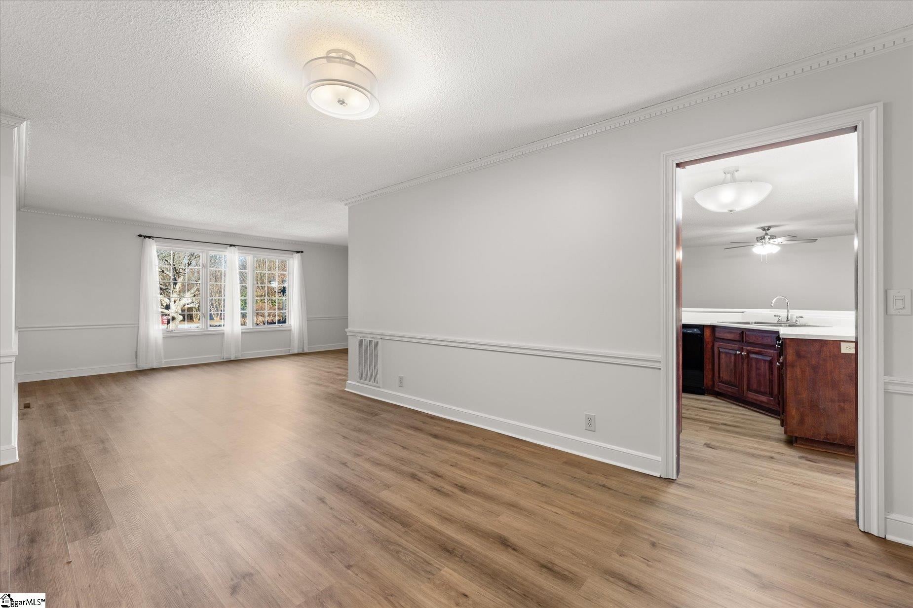 208 Yellow Poplar Court Property Photo 15
