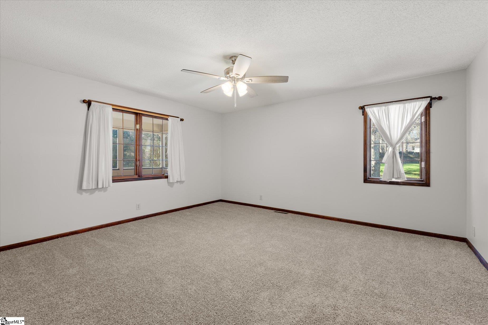 208 Yellow Poplar Court Property Photo 17