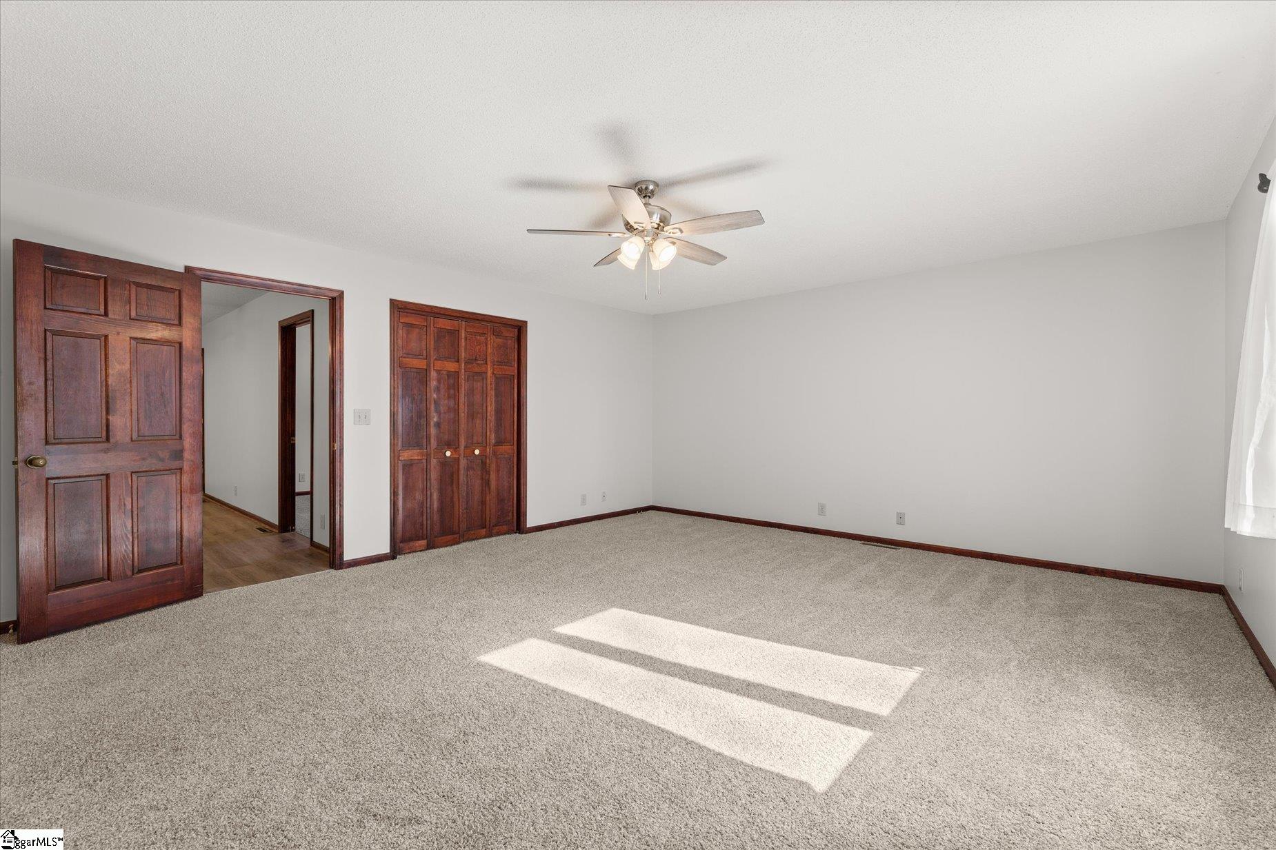 208 Yellow Poplar Court Property Photo 21