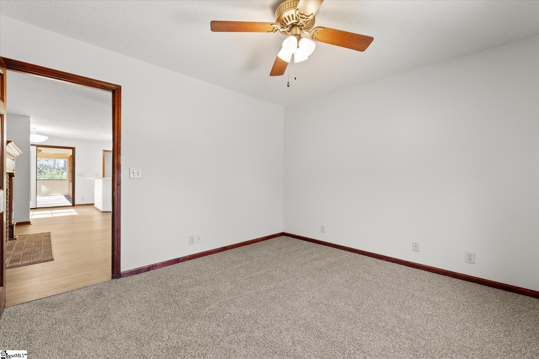 208 Yellow Poplar Court Property Photo 24