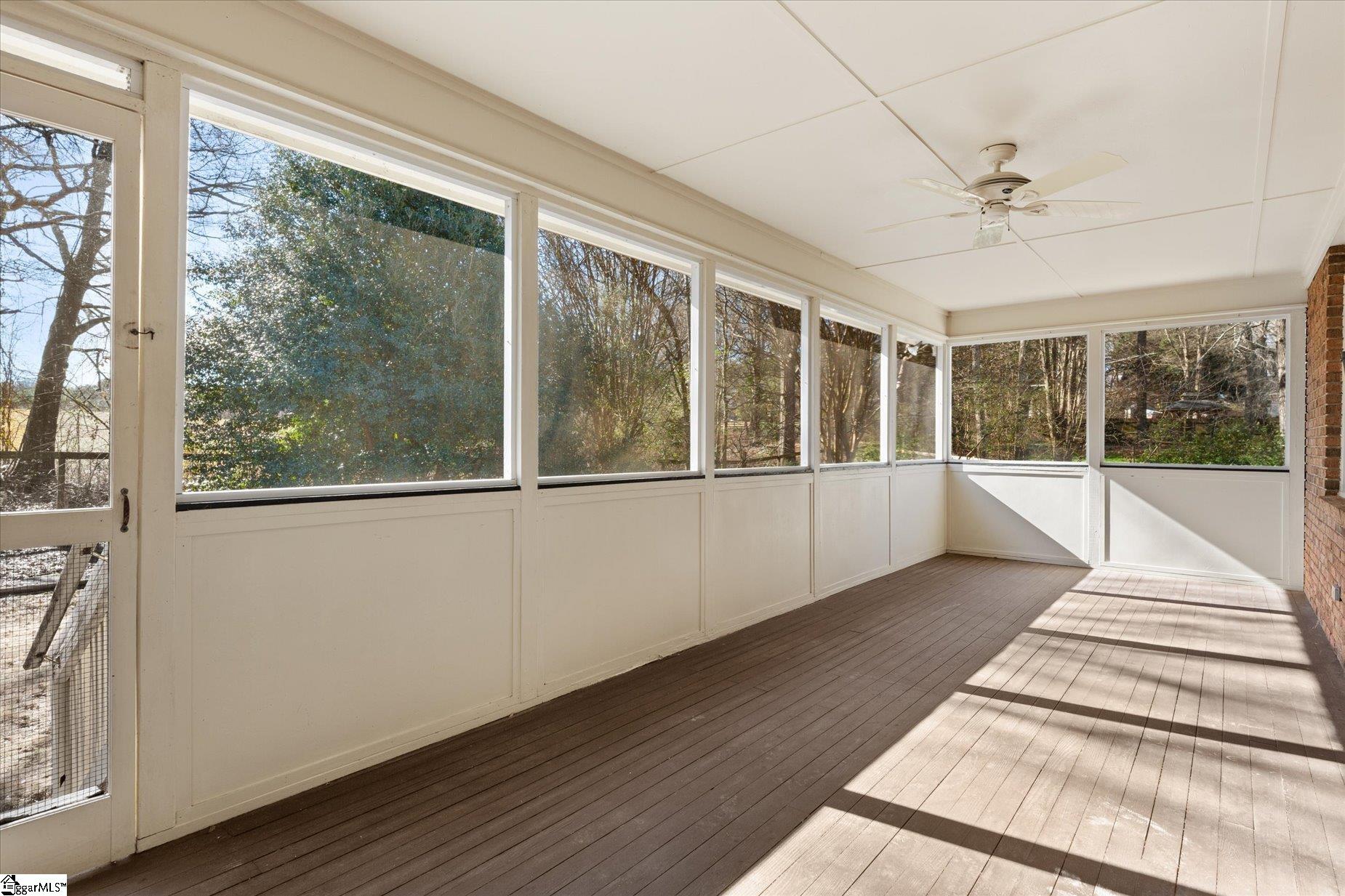 208 Yellow Poplar Court Property Photo 26