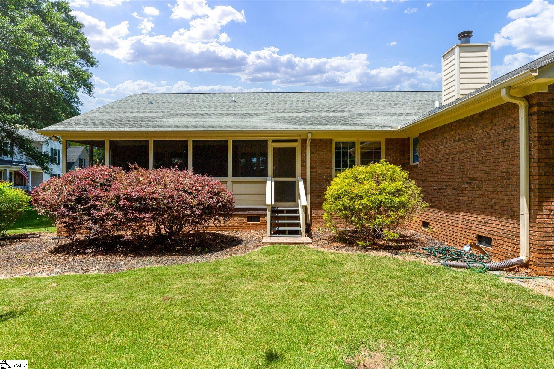 208 Yellow Poplar Court Property Photo 30