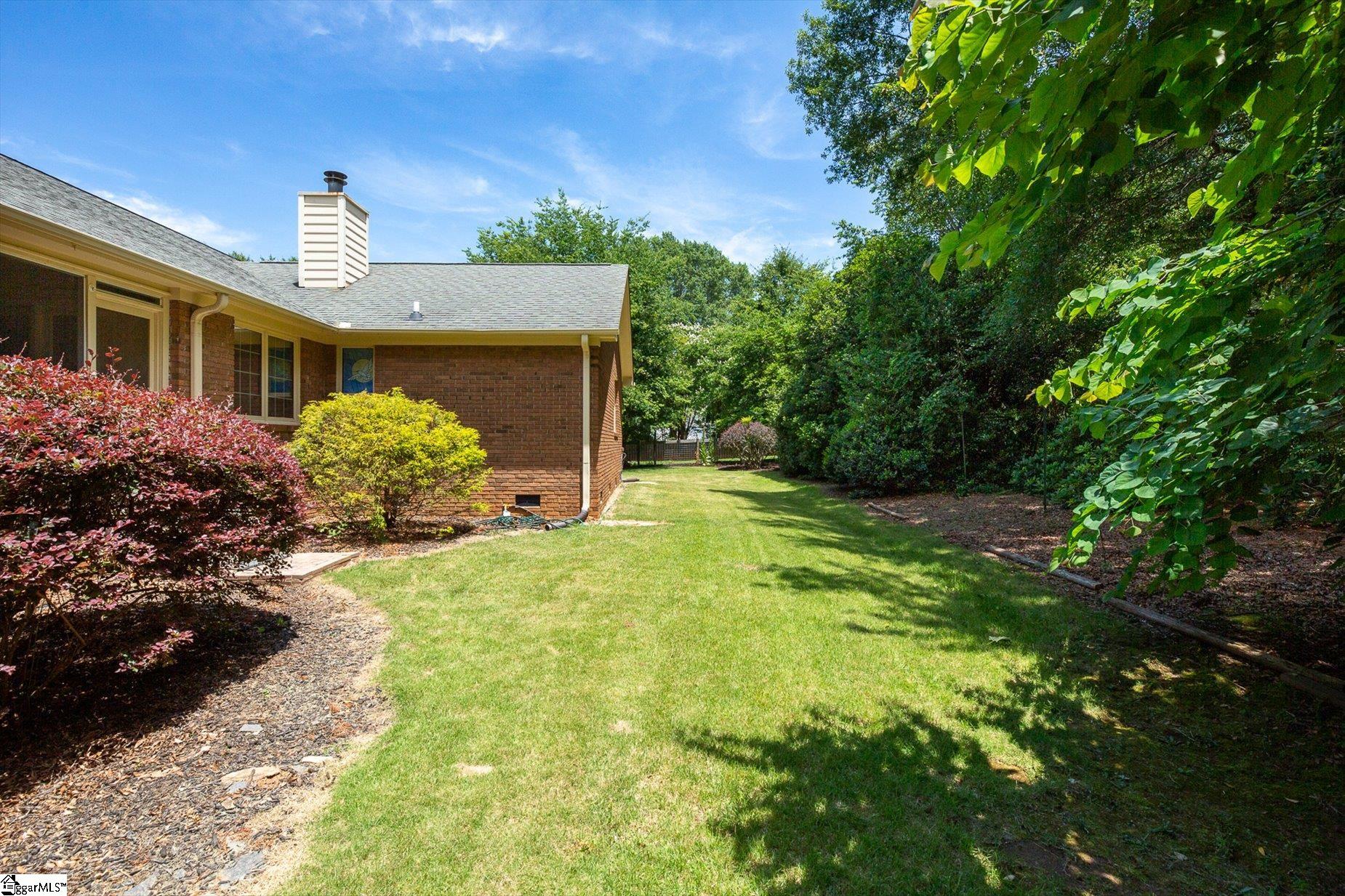 208 Yellow Poplar Court Property Photo 31