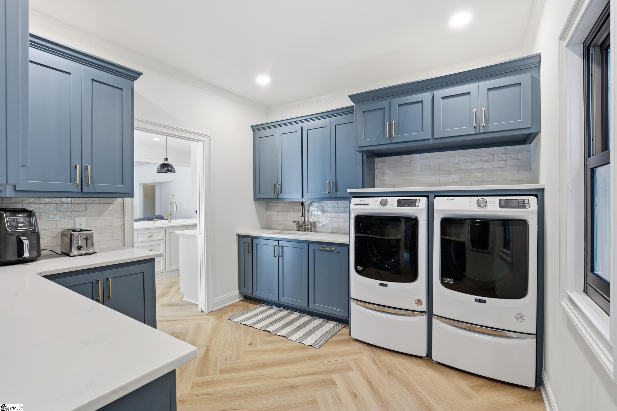 301 S Bennetts Bridge Road Property Photo 16
