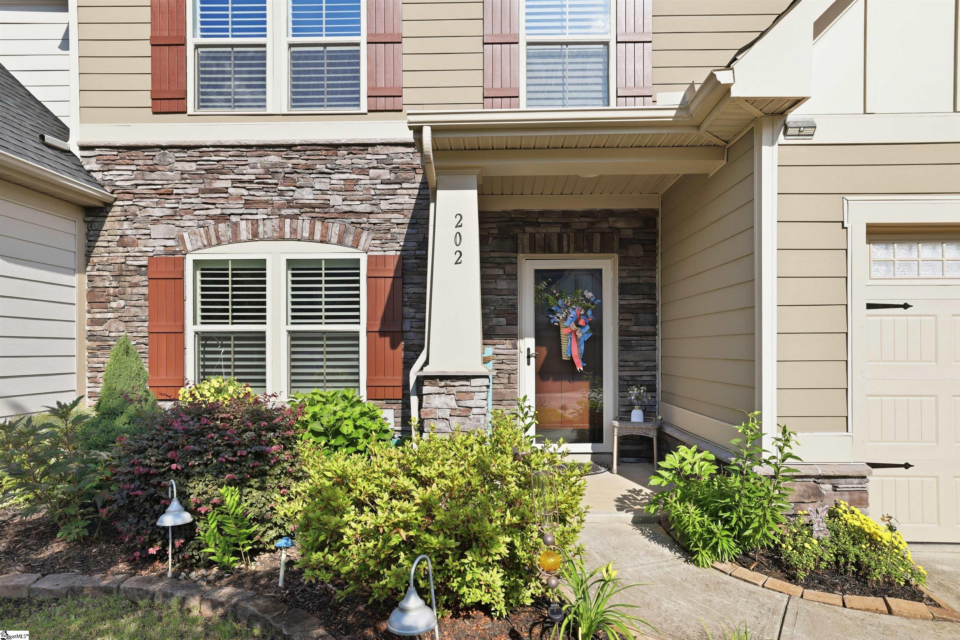 202 Ragin Court Property Photo 4