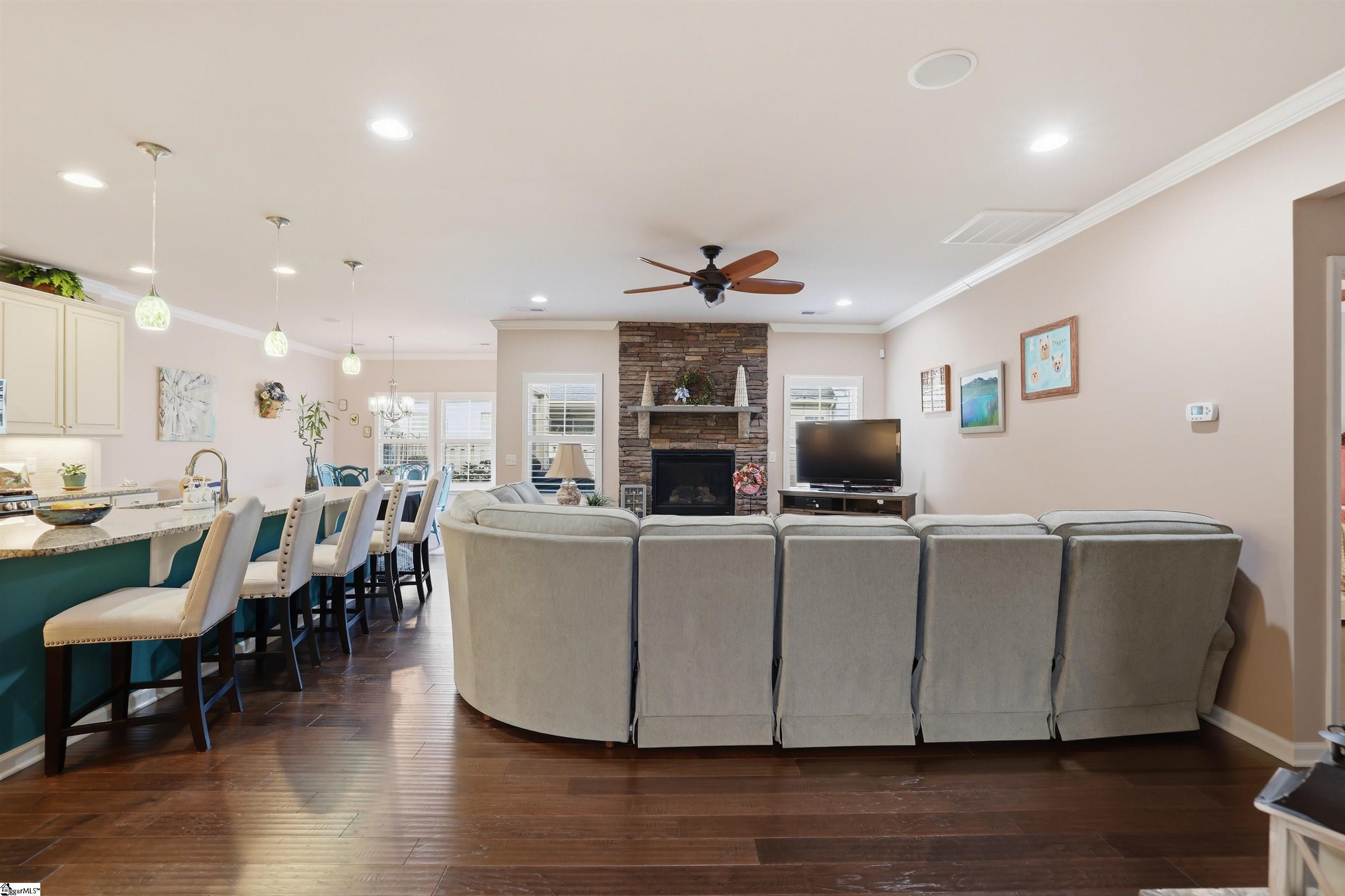 202 Ragin Court Property Photo 12